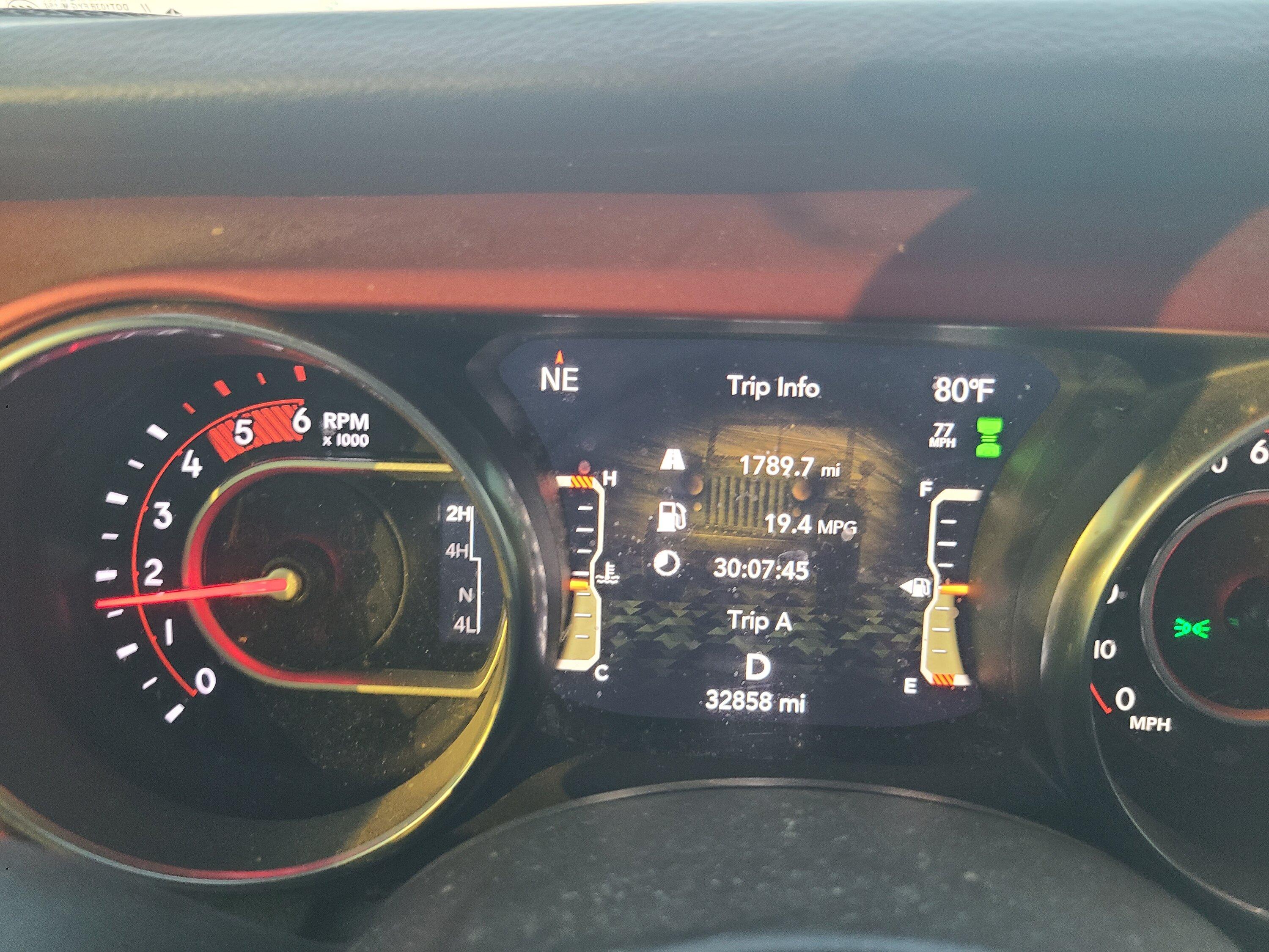 Jeep Gladiator Gladiator diesel real life MPG 20220714_204301