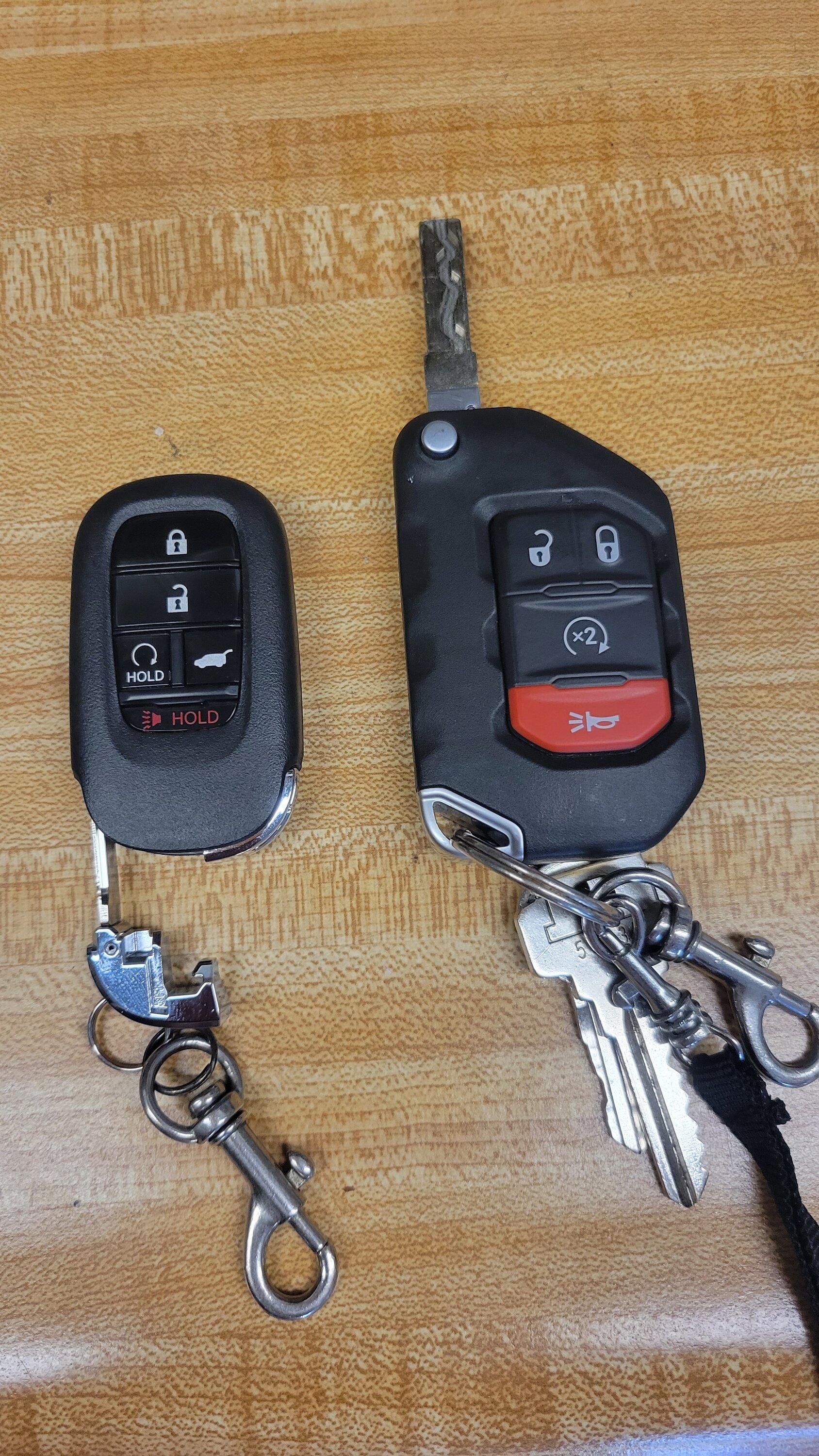 Jeep Gladiator Dual Key Fob 20220716_091702