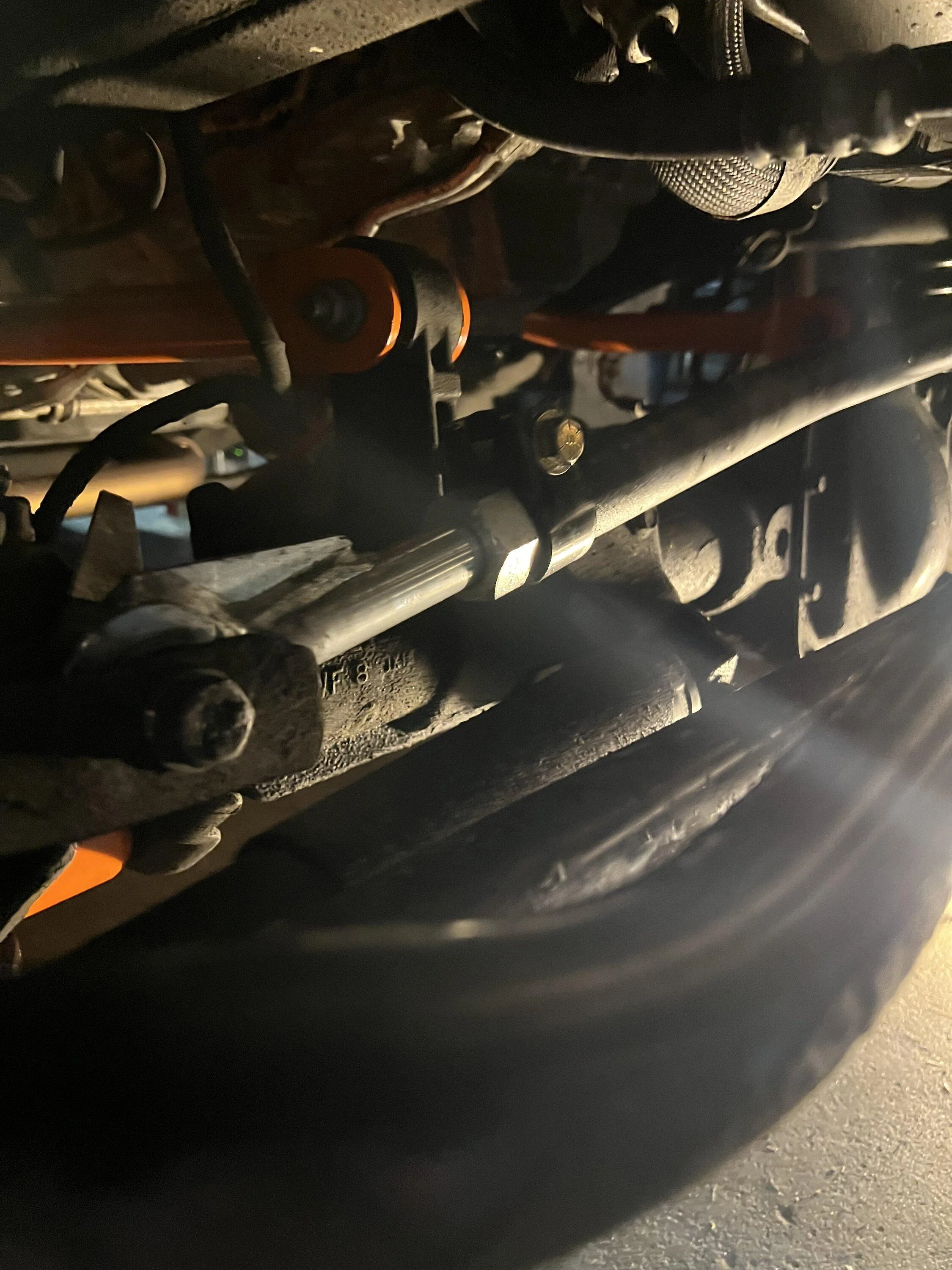 Jeep Gladiator How the heck do I adjust this track bar? ADCB43DF-7A73-4AA3-817B-A6A318B056CB