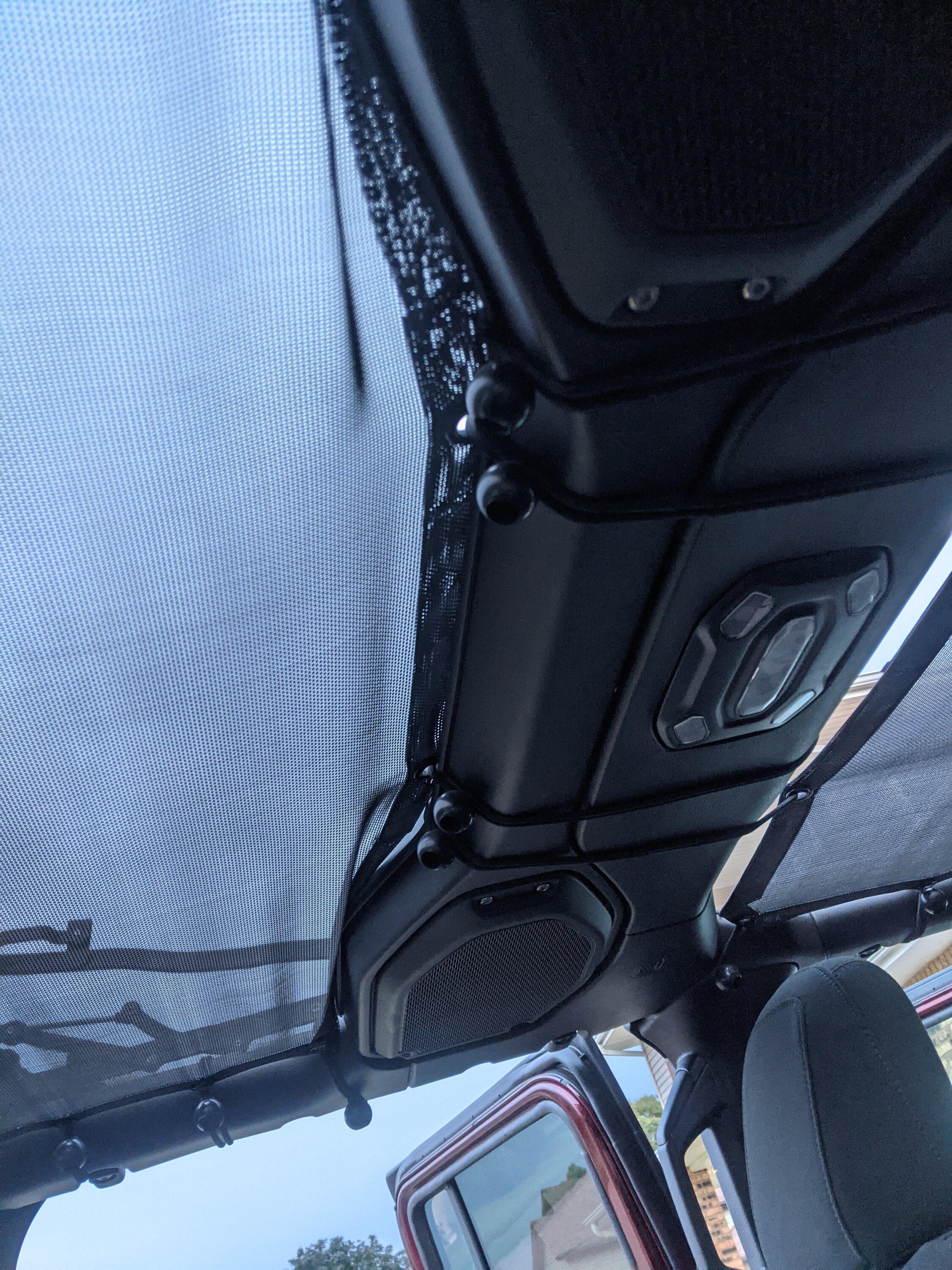 Jeep Gladiator Alien sunshade  .....  is mine messed up? PXL_20220717_013916318.MP