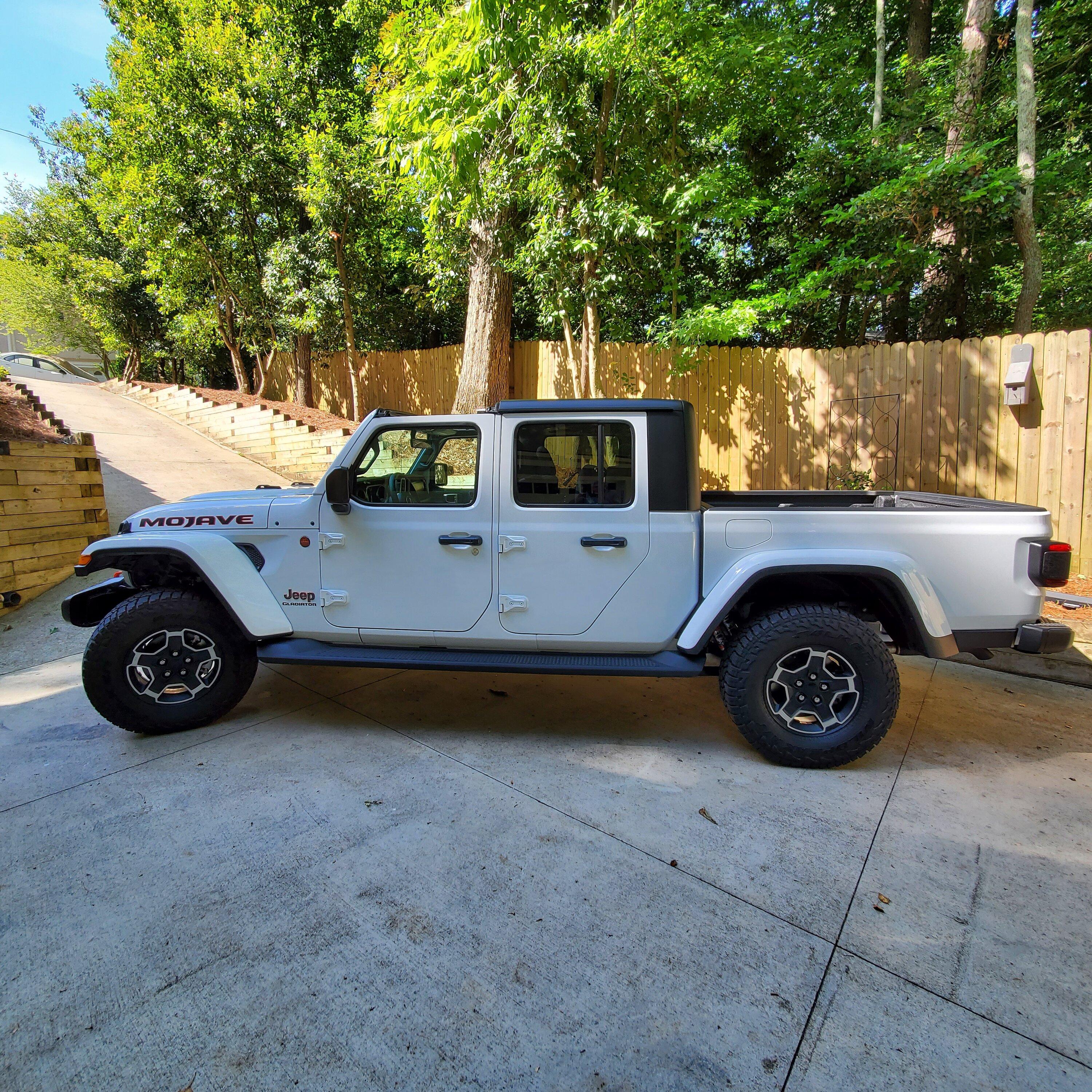 Jeep Gladiator BRIGHT WHITE Gladiator JT Club 20220605_101825