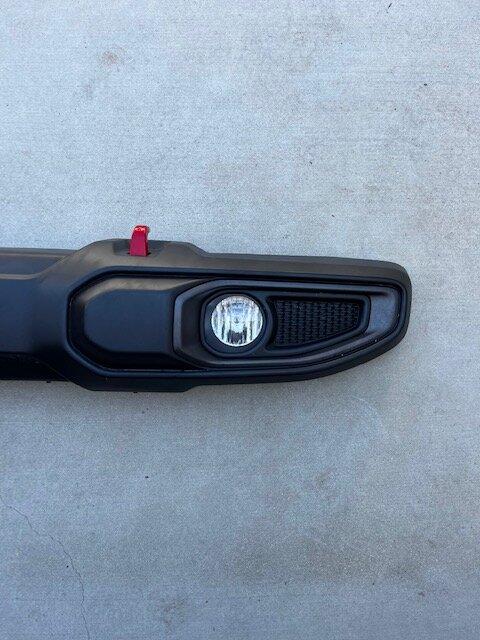 Jeep Gladiator Rubicon OEM bumper for sale IMG_0785