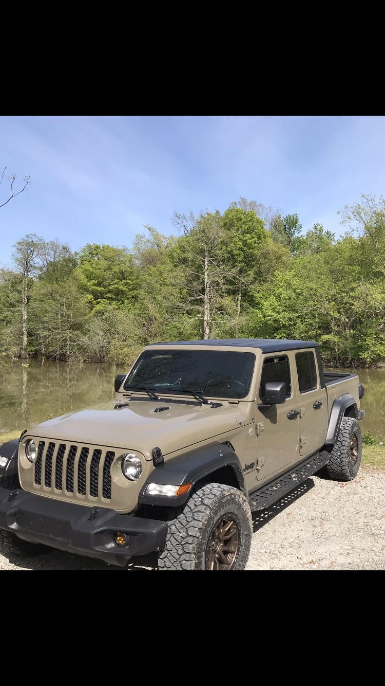 Jeep Gladiator GATOR Gladiator JT Club 812B25D3-9383-419D-A09D-AEF15A35DCD1