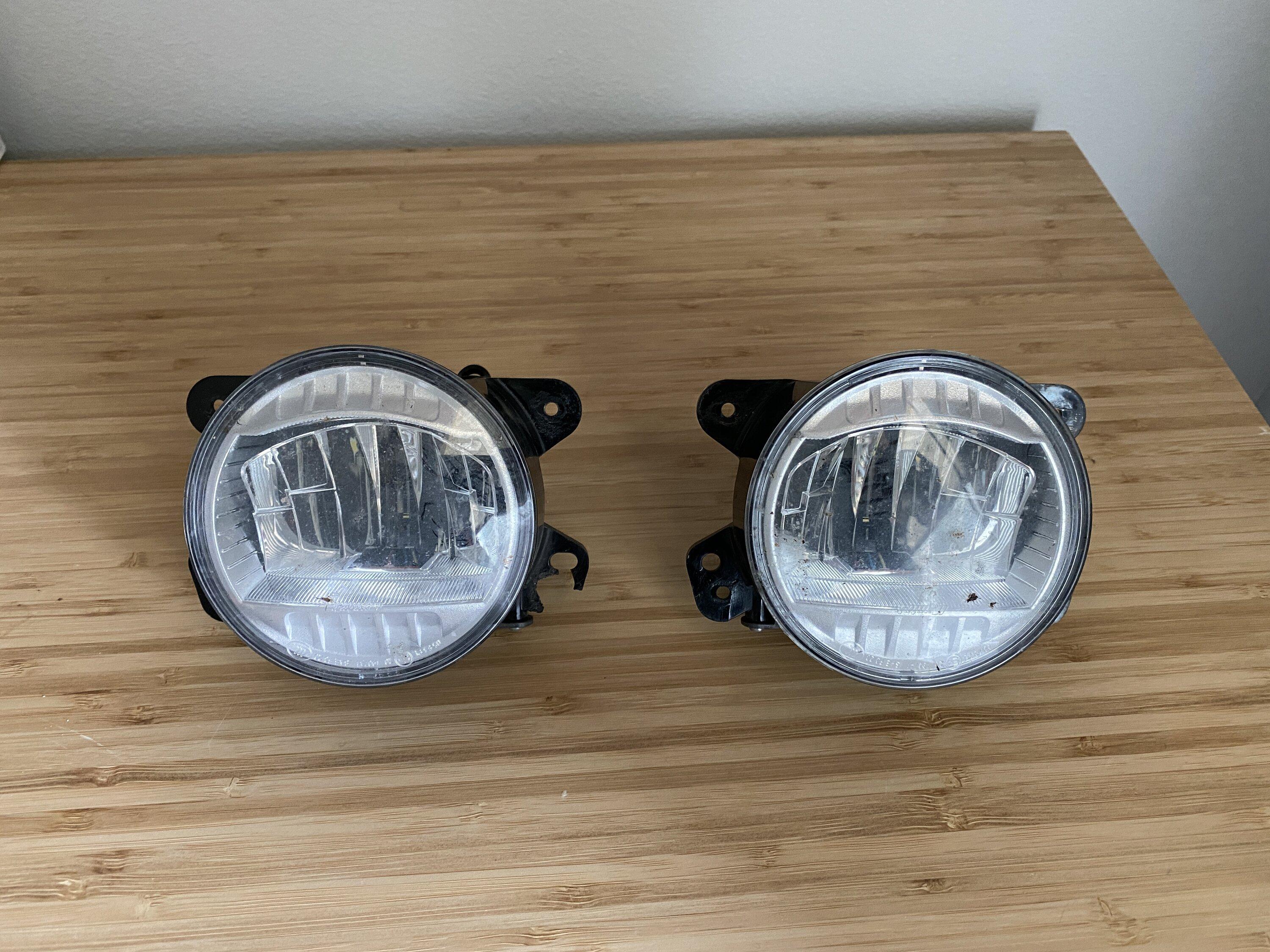 Jeep Gladiator OEM LED foglights IMG_4480.JPG