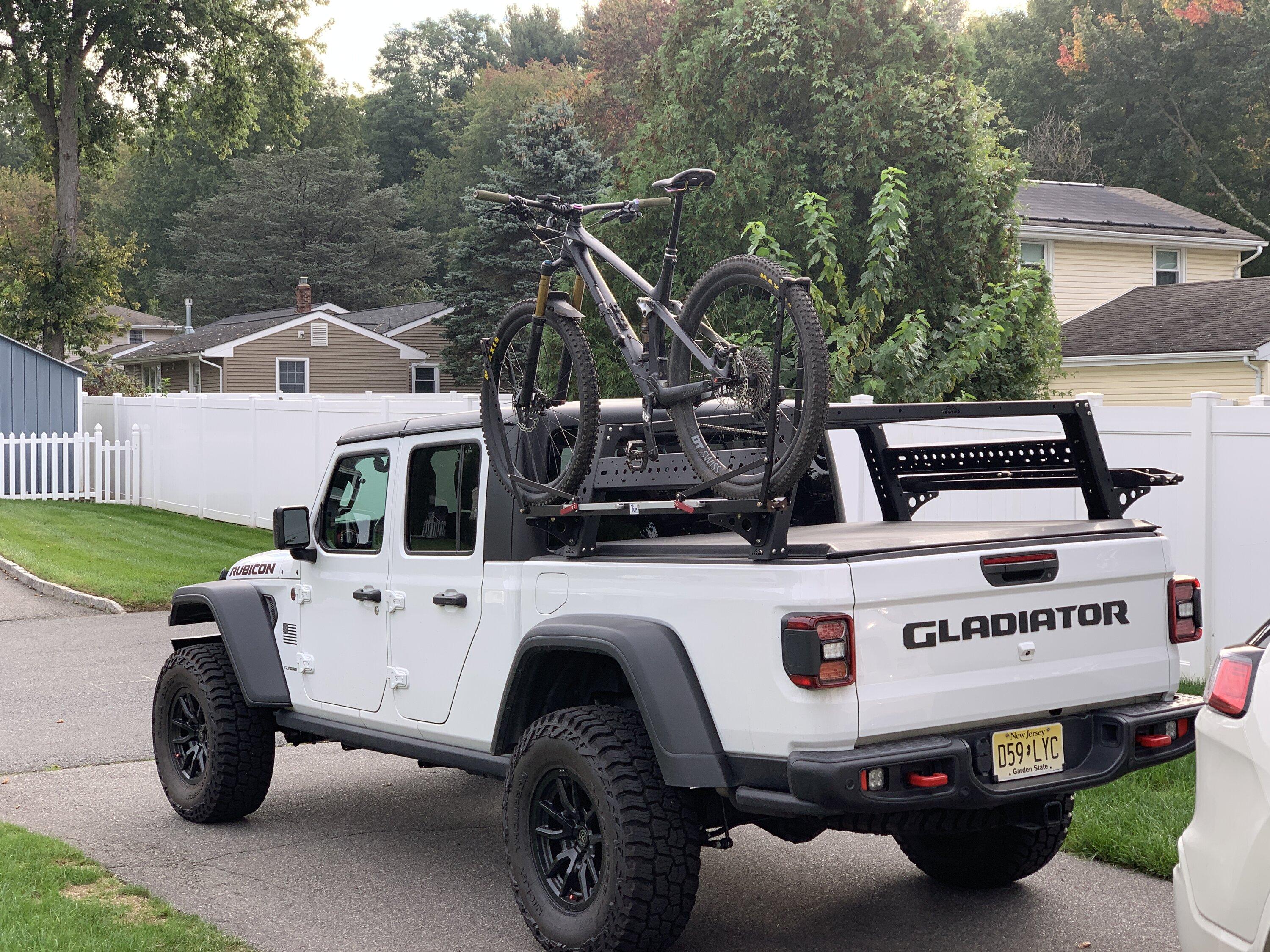 Jeep Gladiator How’s this look for carrying bikes and kayaks? 20211016_131029510_iOS