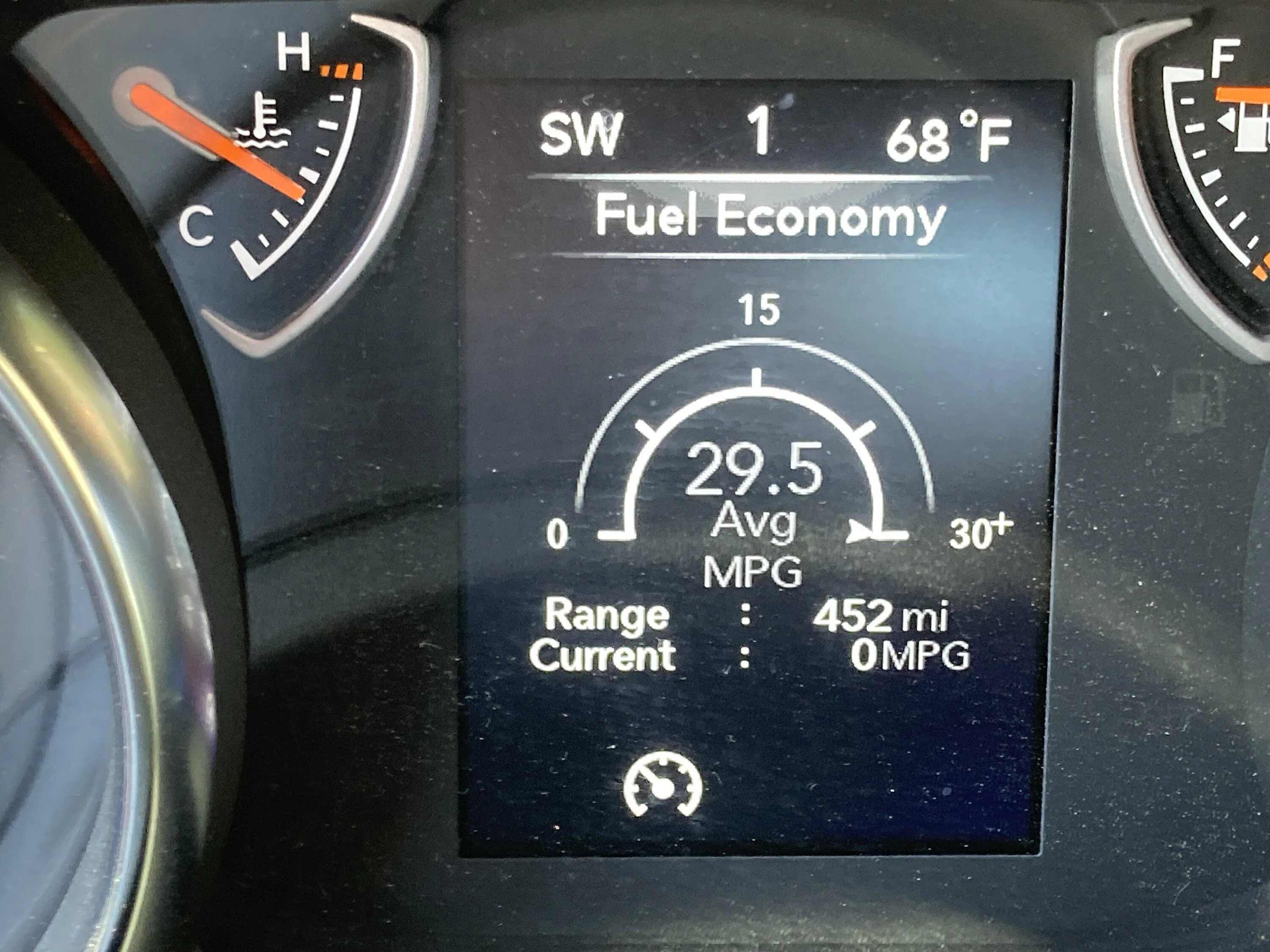 Jeep Gladiator Gladiator Mojave vse Rubicon MPG IMG_5424
