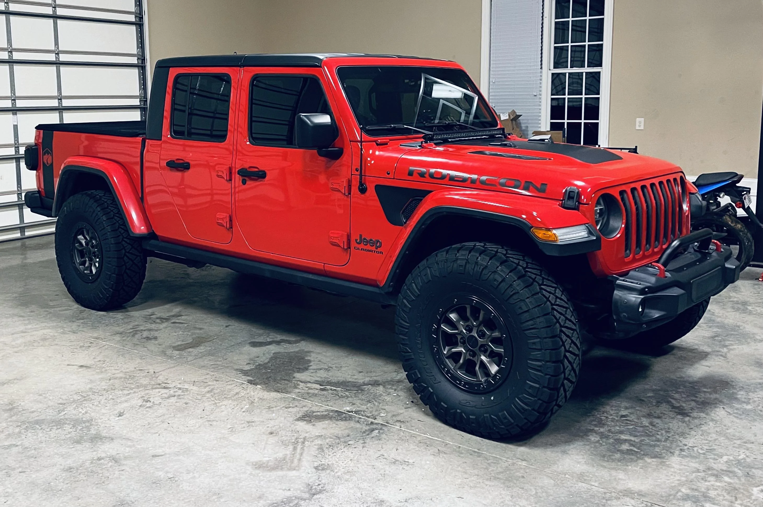 Jeep Gladiator (5) Wrangler 392 wheels w/ 37" Nitto Ridge Grapplers & OEM TPMS IMG_5618 copy