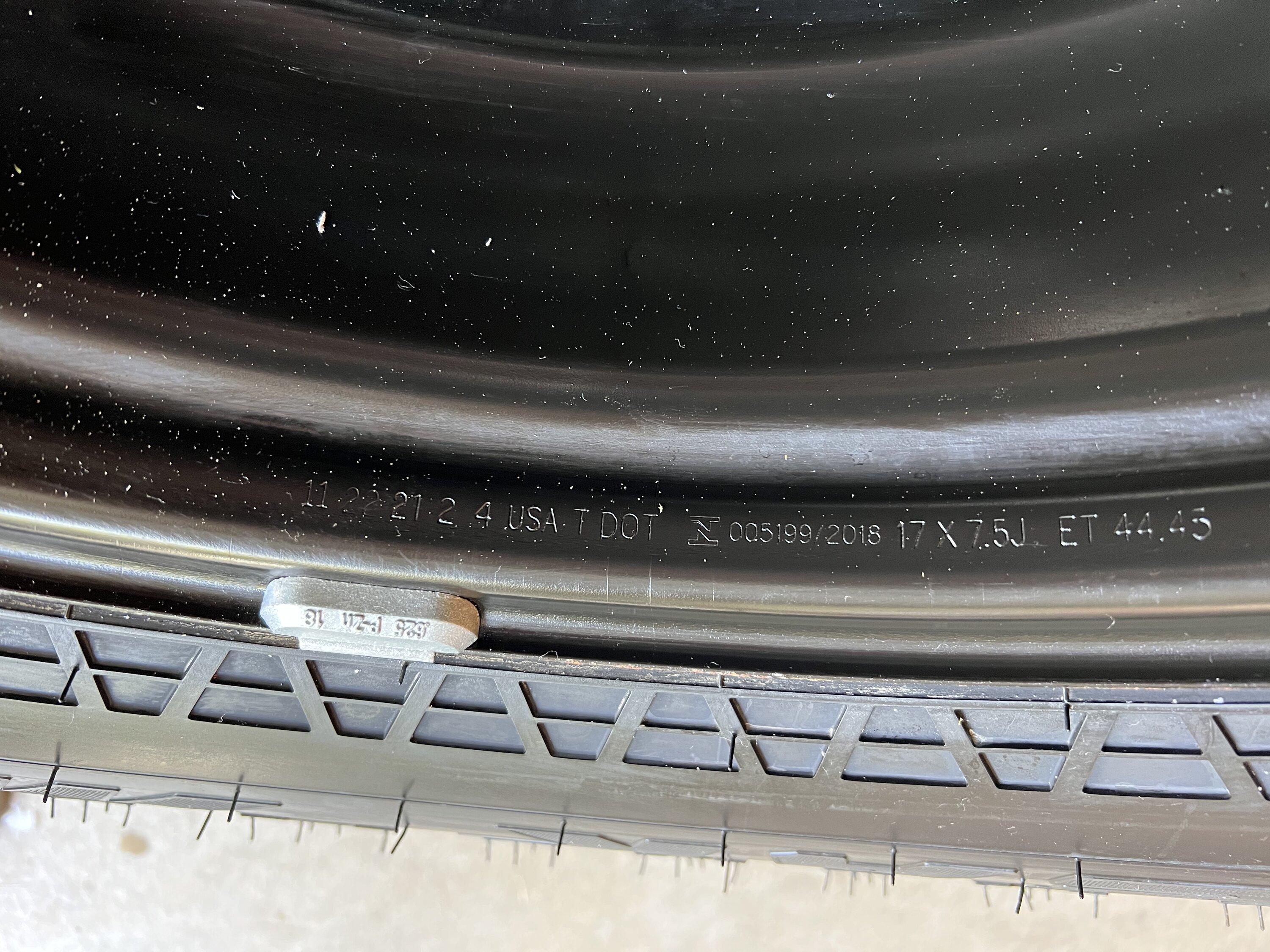Jeep Gladiator 285/70R17 Falken Wildpeak MT on steel wheel 150$ 0E9E7518-BAB0-4B0C-B20B-1CAF822AE5BE
