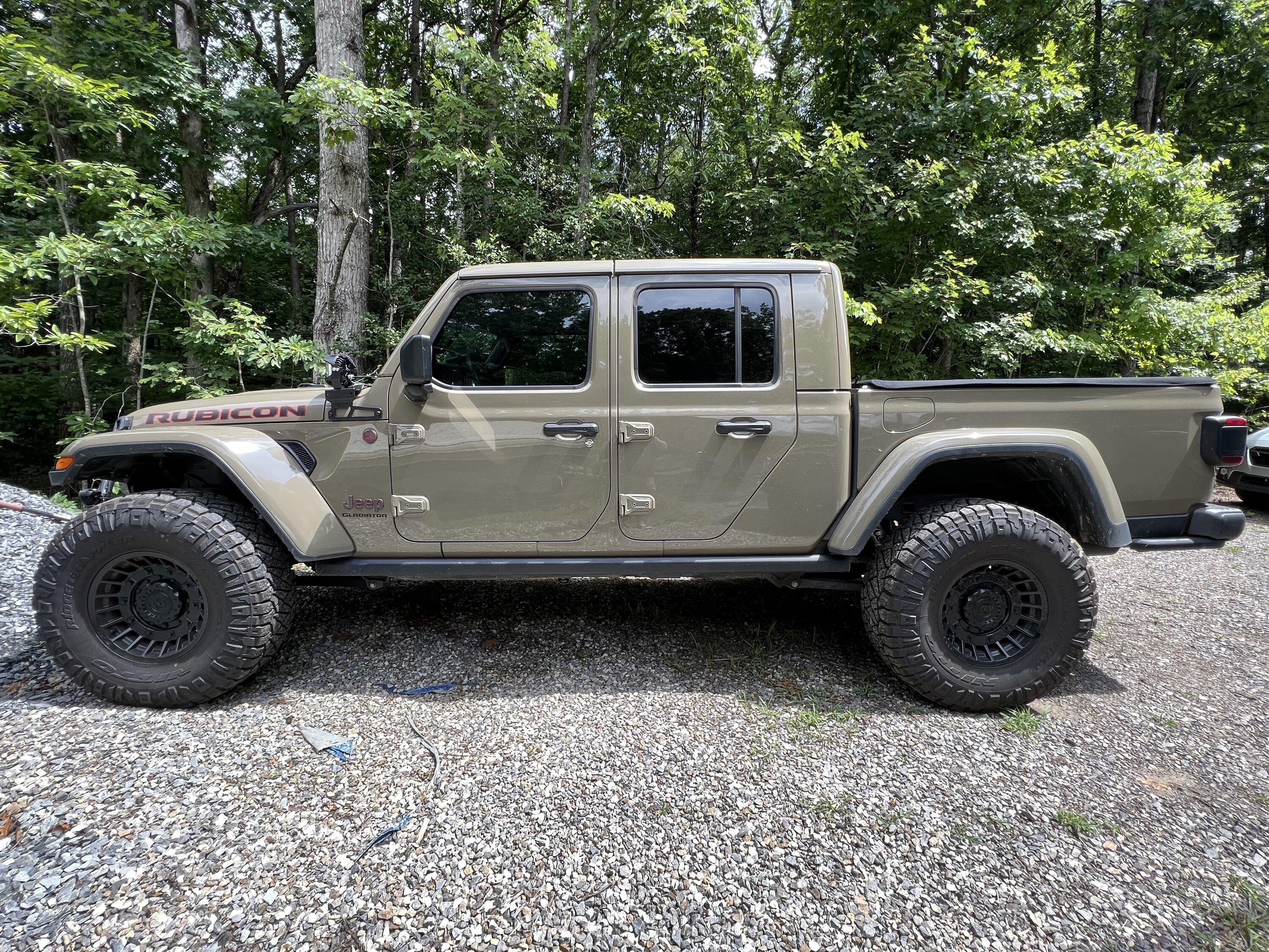 Jeep Gladiator WITHDRAWN IMG_3273