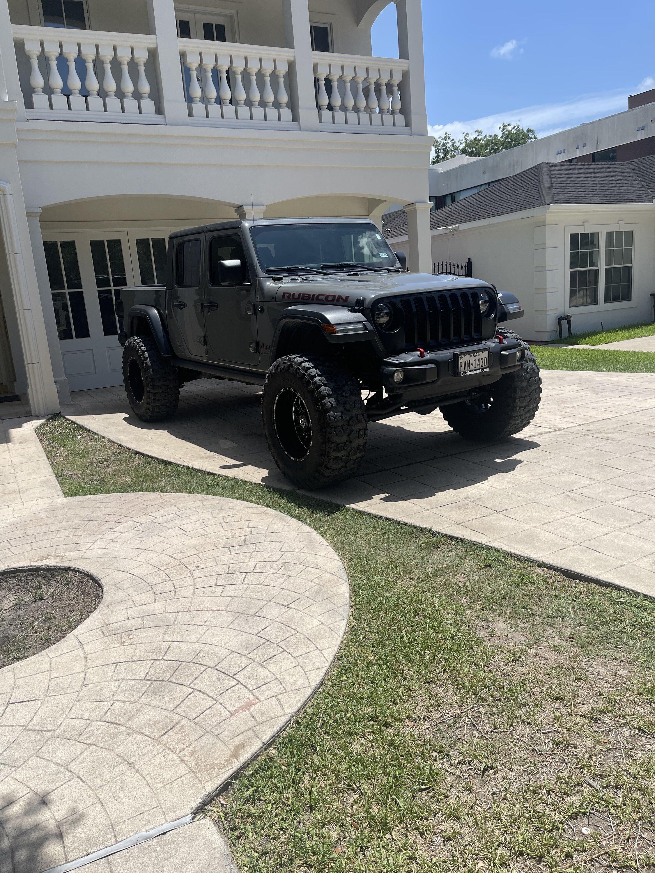 Jeep Gladiator STING GRAY Gladiator JT Club 4B9FDC93-A3C0-4664-9550-E2C6DFF63DA2
