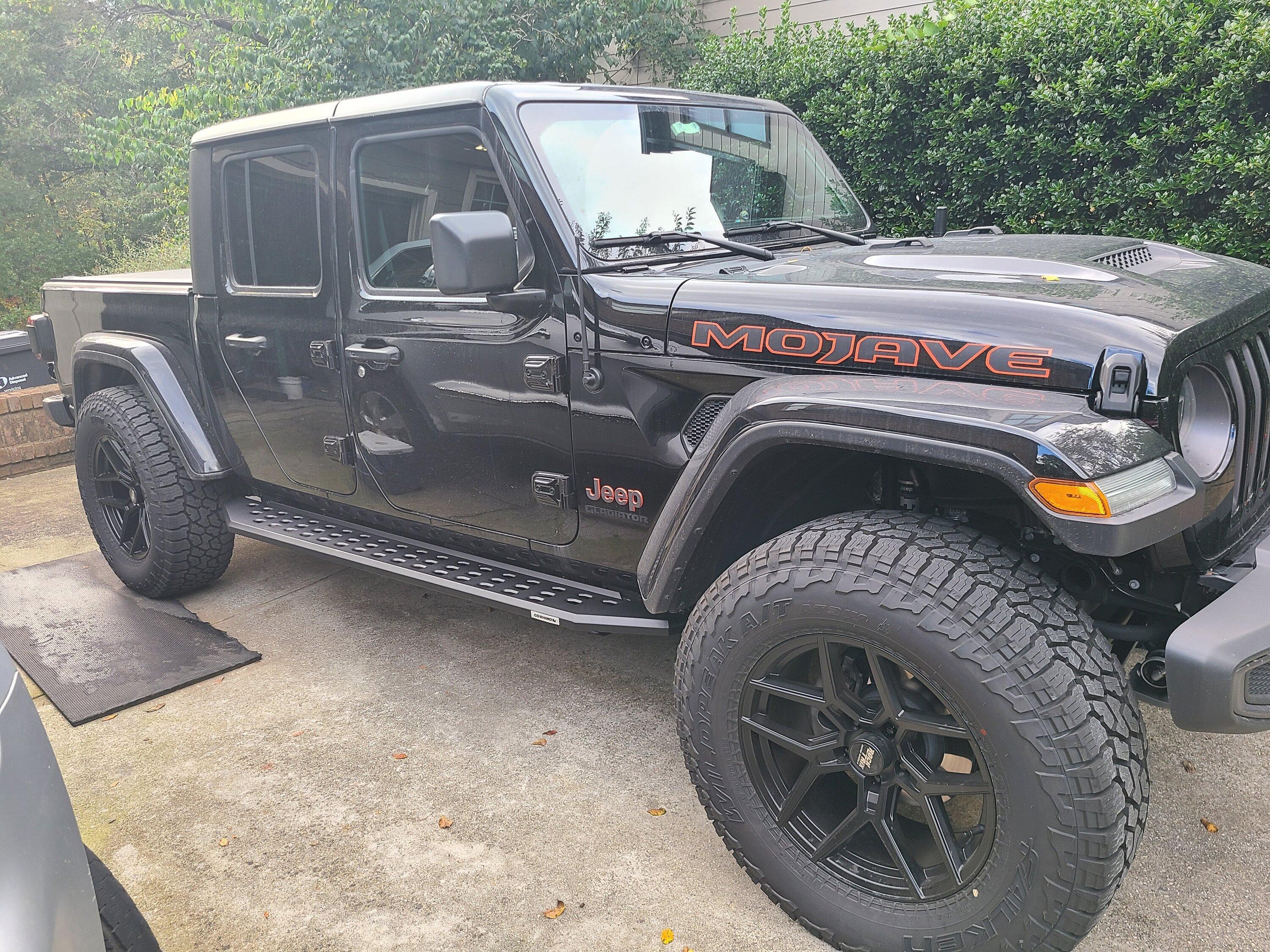 Jeep Gladiator Desert Bomber, Rock crawler, Highway jaunter 20211025_170149