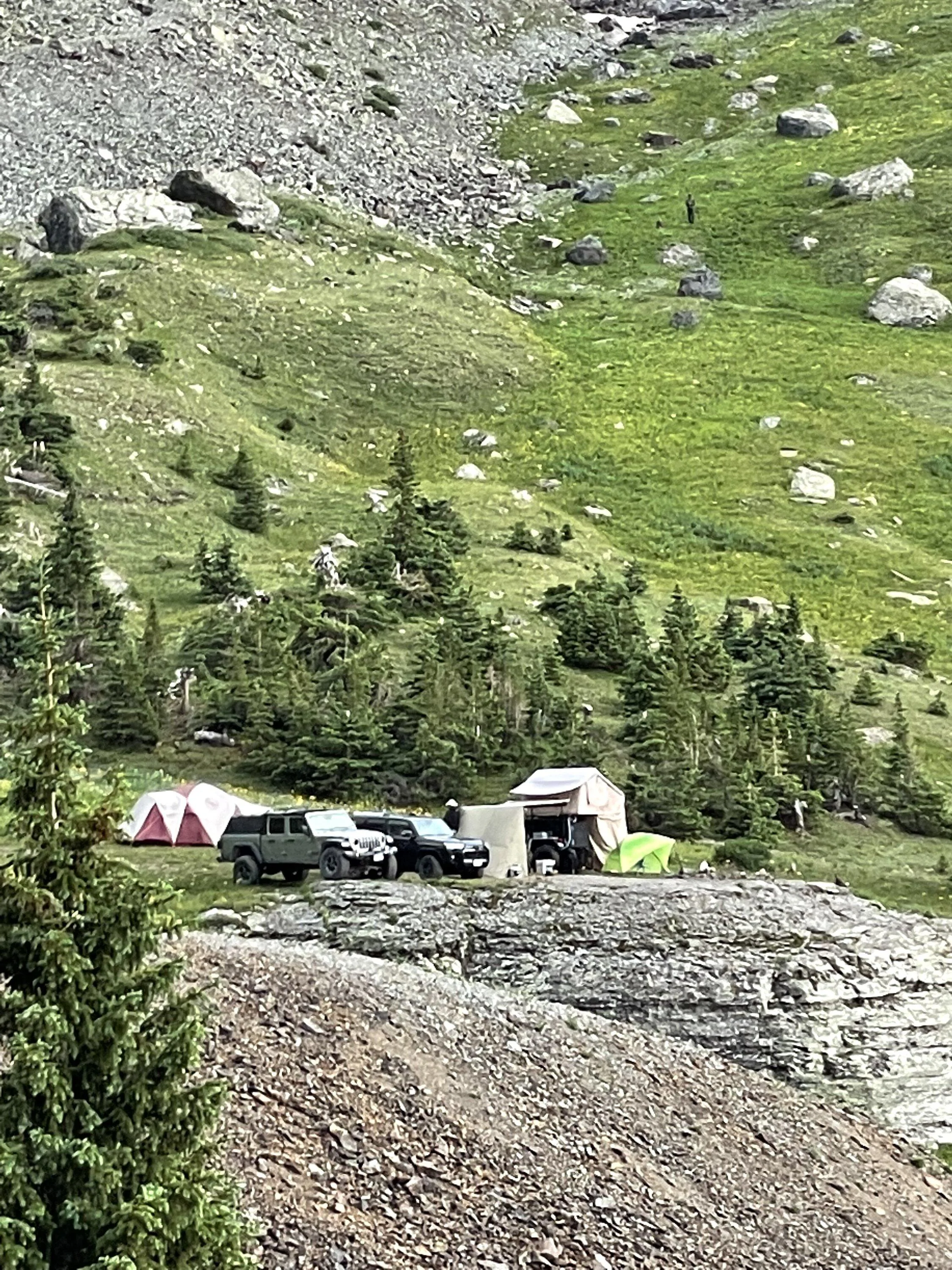 Jeep Gladiator Camping with your Gladiator 1874239A-3A2C-49FF-809F-8A32C29515C7