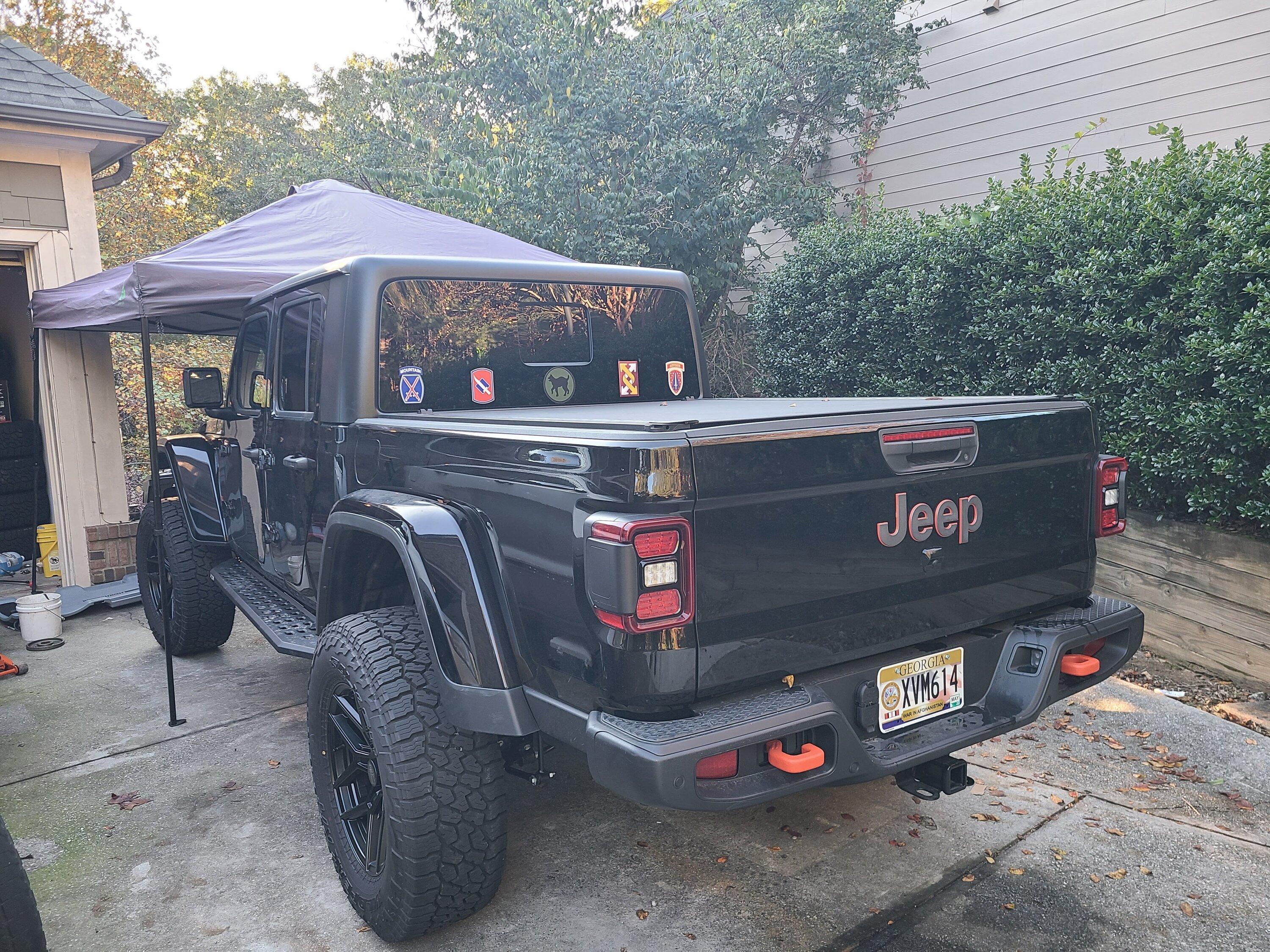 Jeep Gladiator Desert Bomber, Rock crawler, Highway jaunter 20211031_173947