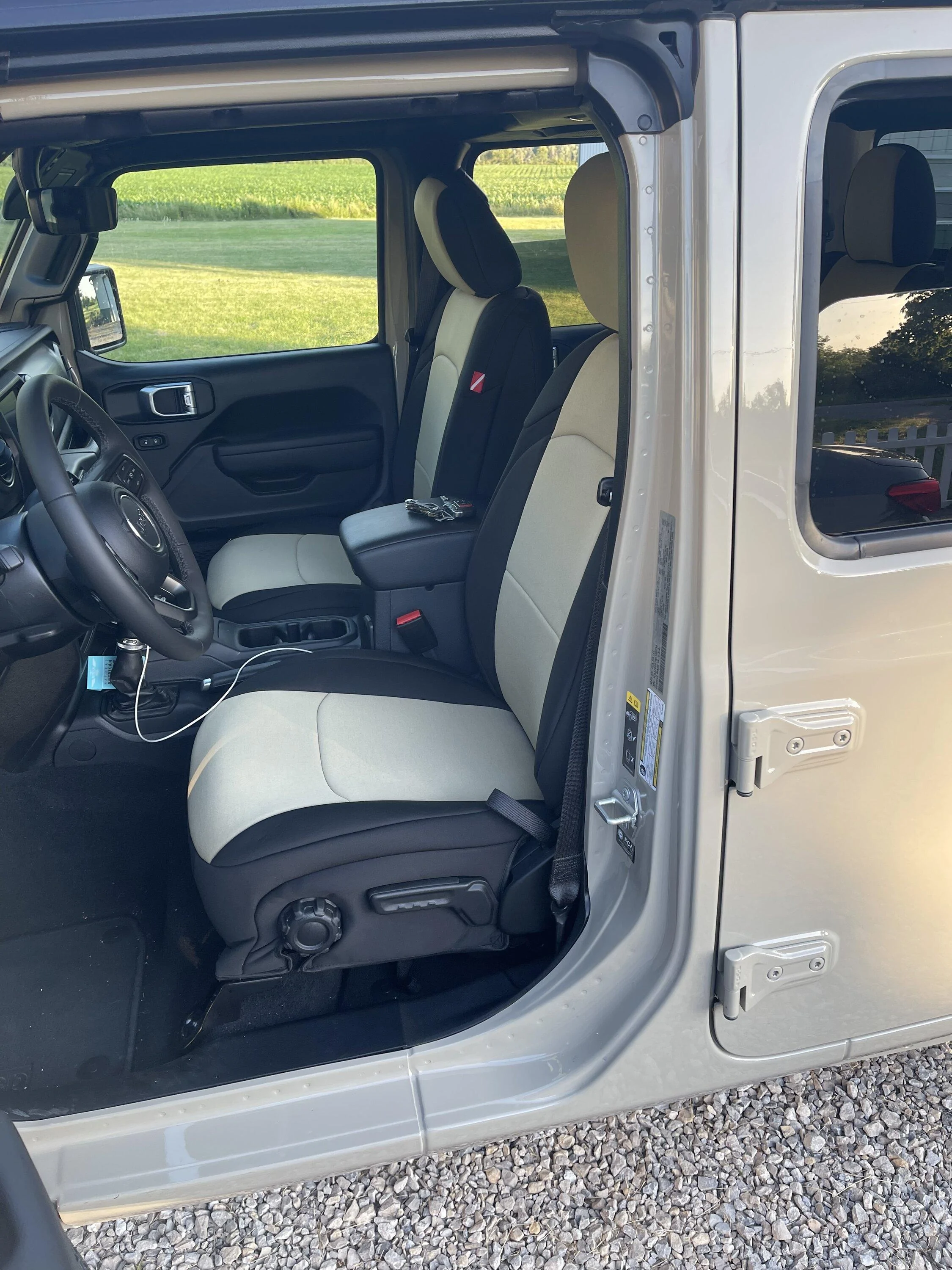 Jeep Gladiator Gobi Gladiator with Desert Khaki Armorlite. Is there such a thing as too much tan? 72843C20-F417-4386-924E-880C153936FF