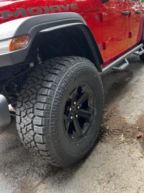 Jeep Gladiator Set of five Kenda Klever AT2 315/70R17 on Quadratec Recon Wheels w/ TPMS IMG_1125 2 Medium