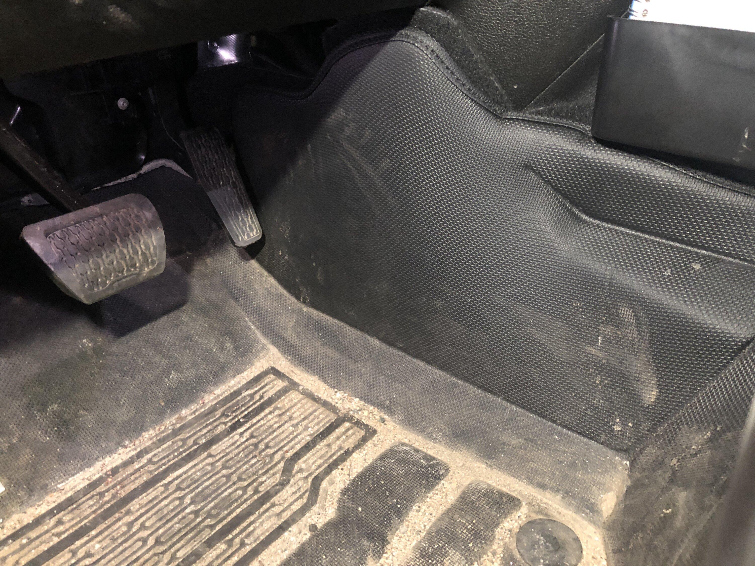 Jeep Gladiator What to plan for... keeping back hard top off extended period. 1658329668639