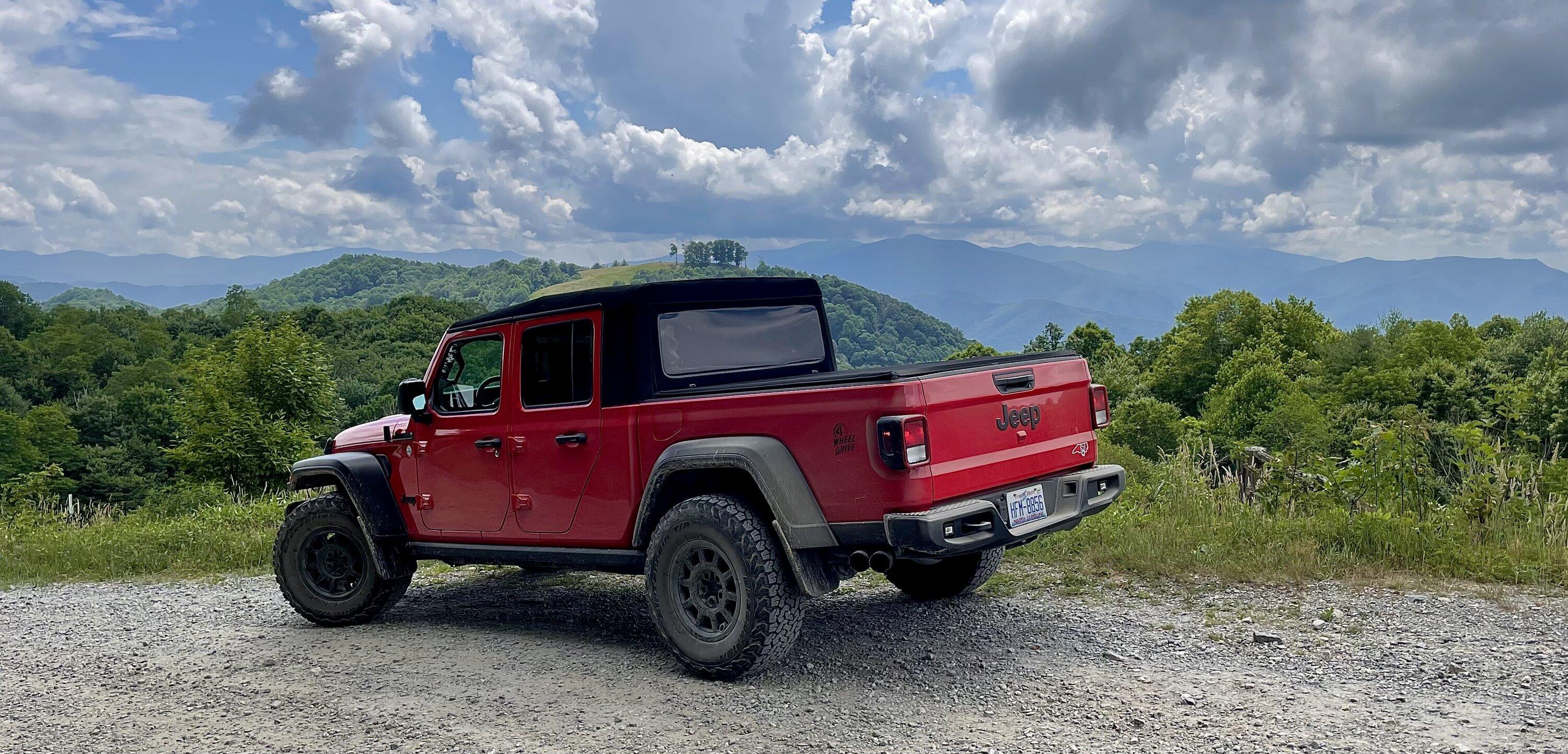 Jeep Gladiator Gladiator Glamour Shots 9262584A-322C-4A1A-88E4-809FC73D91C0