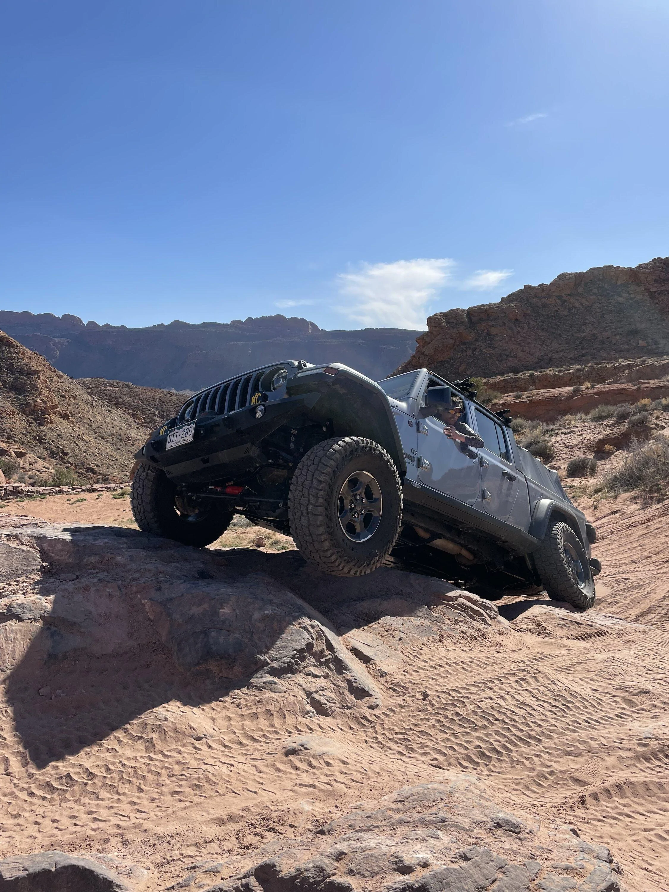 Jeep Gladiator Flexed/flexing- show off ? post your photo & info! 722FA9E8-6F17-4D06-8D3A-FF6A630D01D0