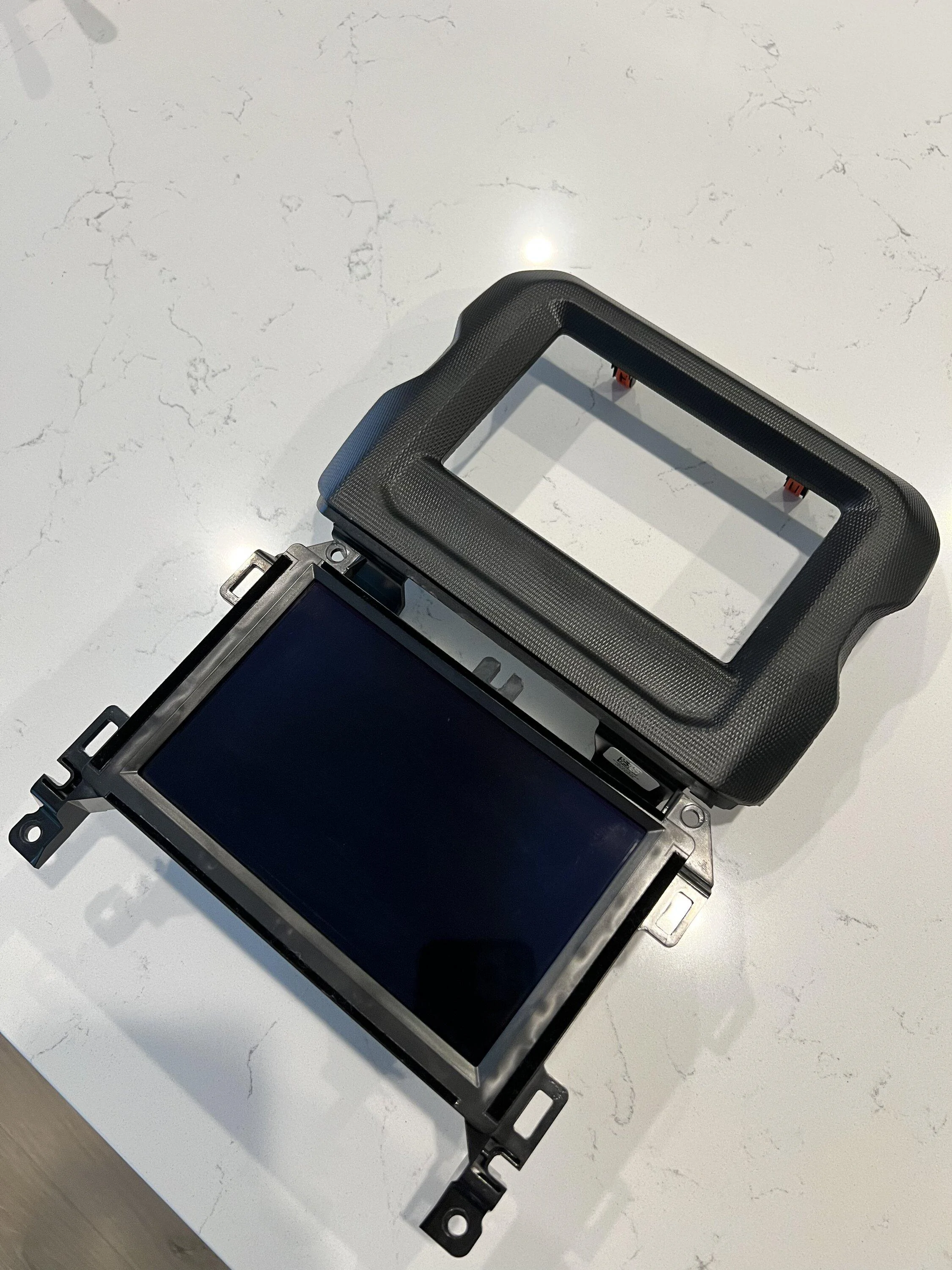 Jeep Gladiator 7” Uconnect Radio and Bezel D2B223CE-39A1-48C9-A596-7B087FF3D335