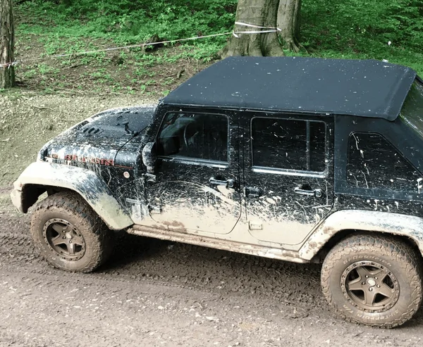 Jeep Gladiator What the hell is up with the Euro spec Gladiator? 1658414081582