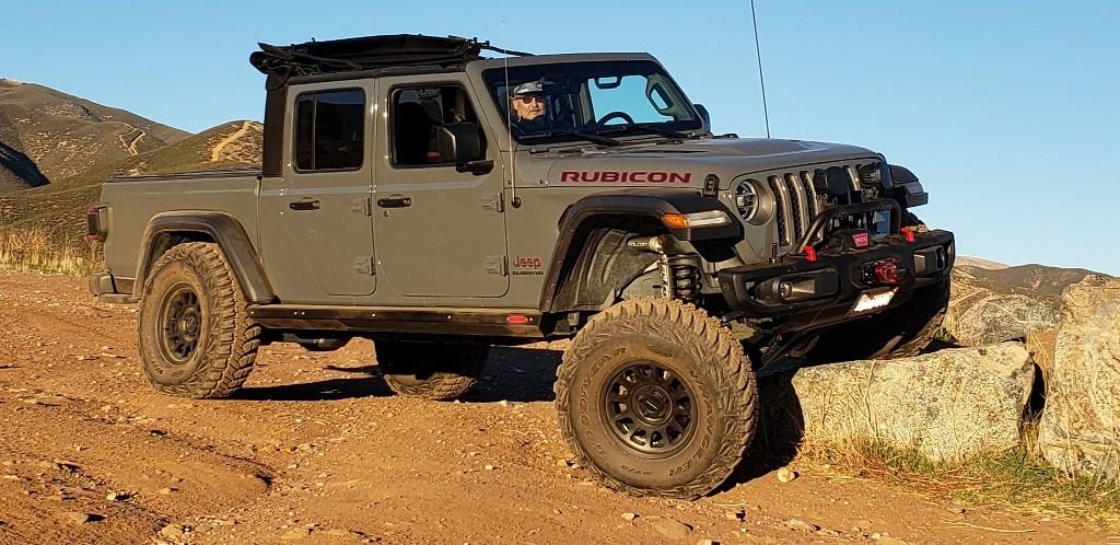Jeep Gladiator Flexed/flexing- show off ? post your photo & info! 6vL8w6