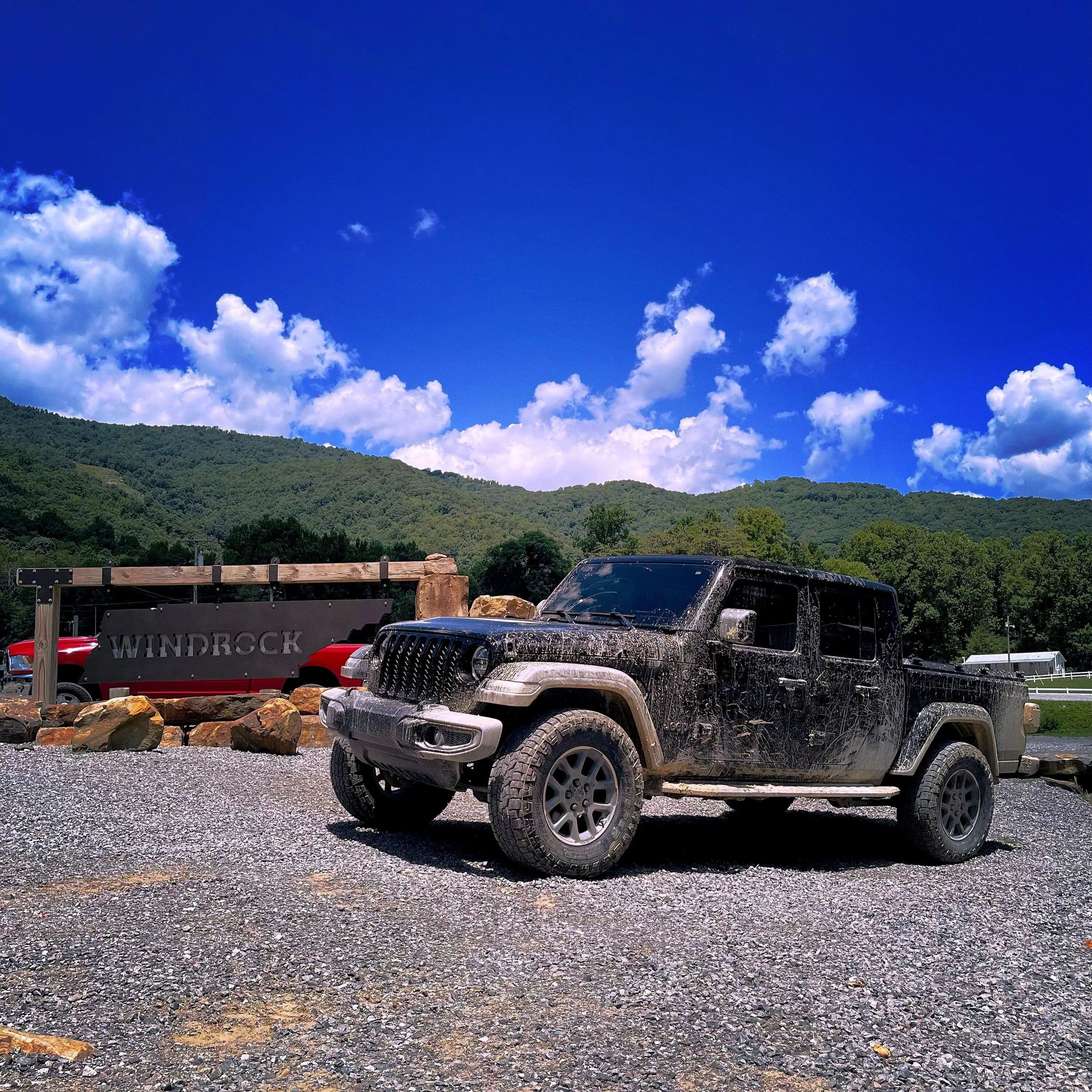 Jeep Gladiator Gladiator Glamour Shots A51956E0-8DD9-41FF-A096-A7EB2F2AFC8D