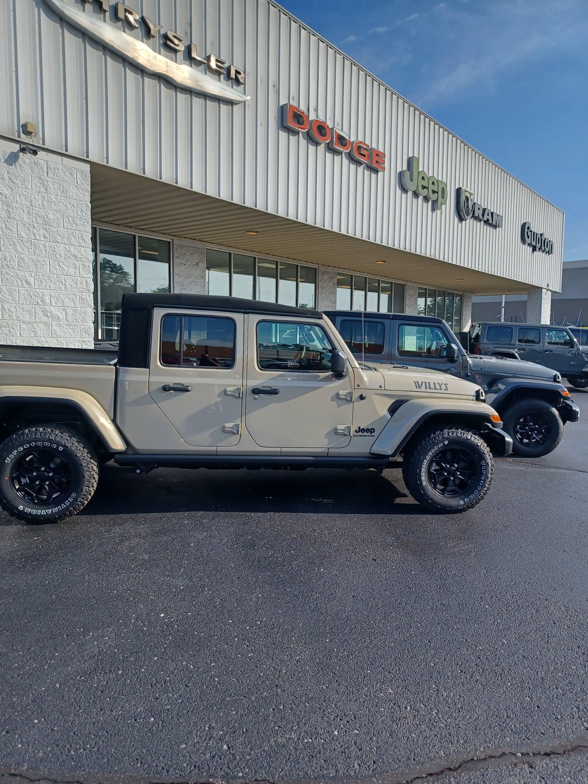 Jeep Gladiator Gobi Gladiators Waiting Room 20220721_075735