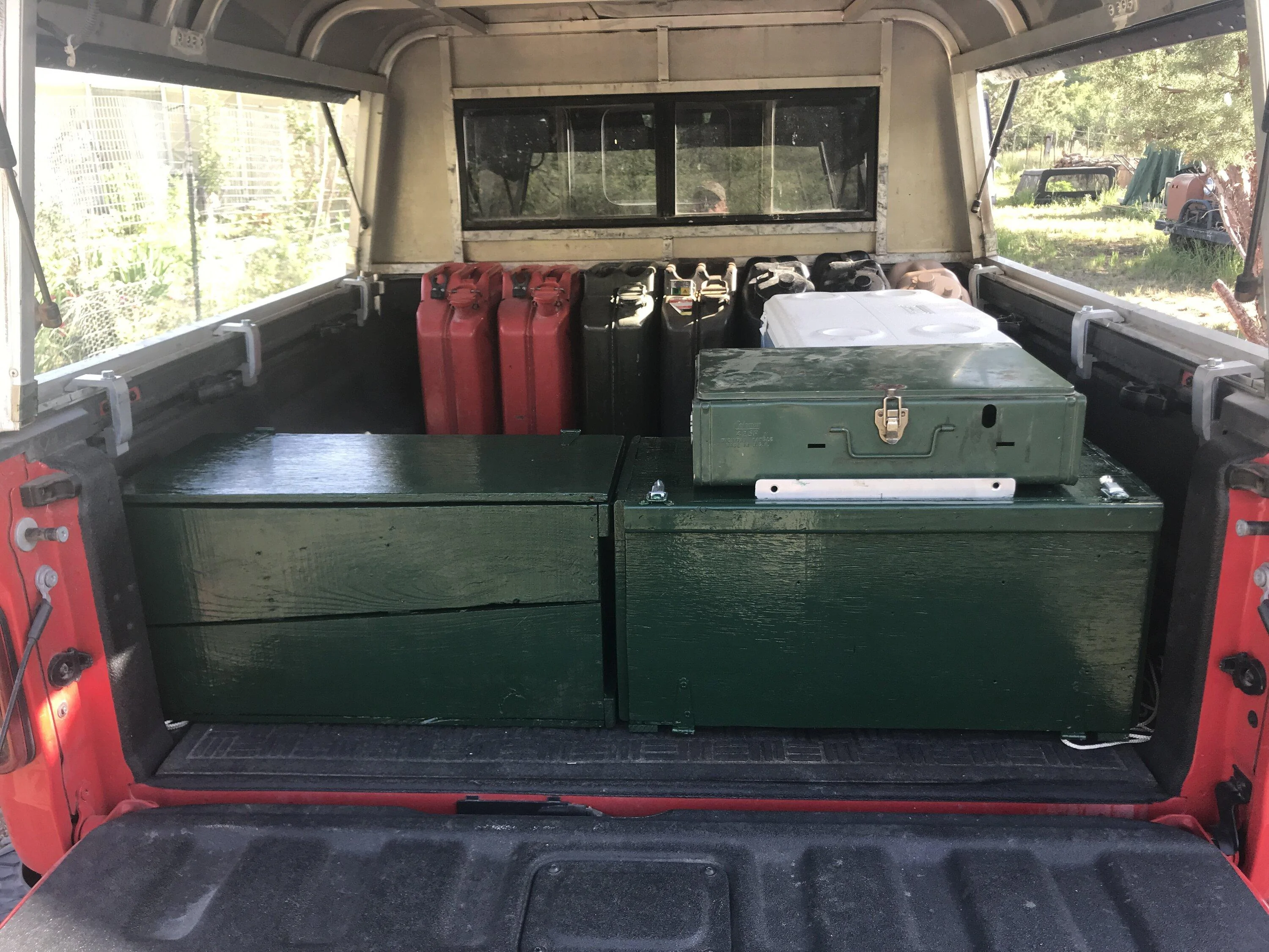 Jeep Gladiator Gladiator Bed cargo layout. IMG_5016