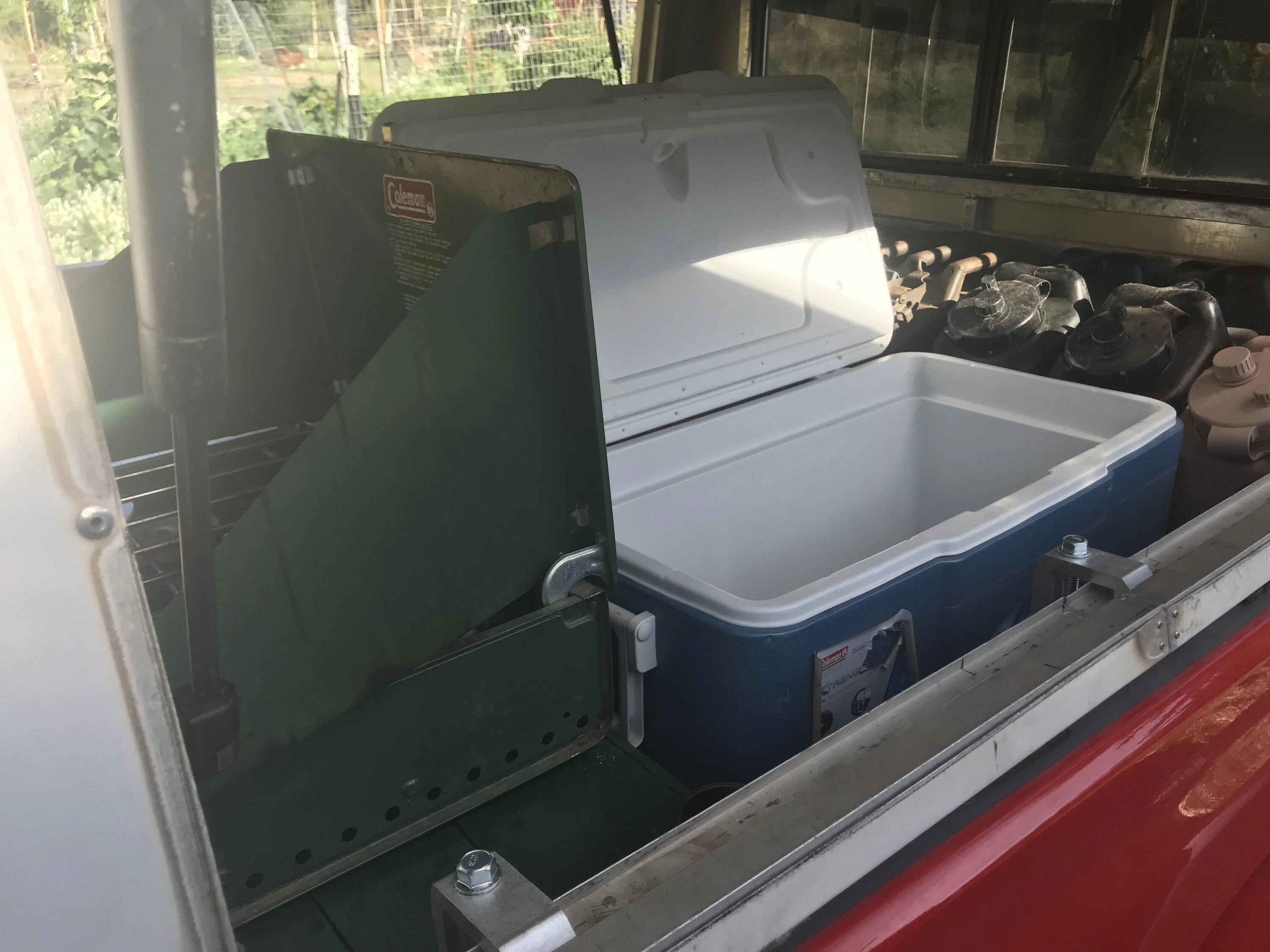 Jeep Gladiator Gladiator Bed cargo layout. IMG_5037