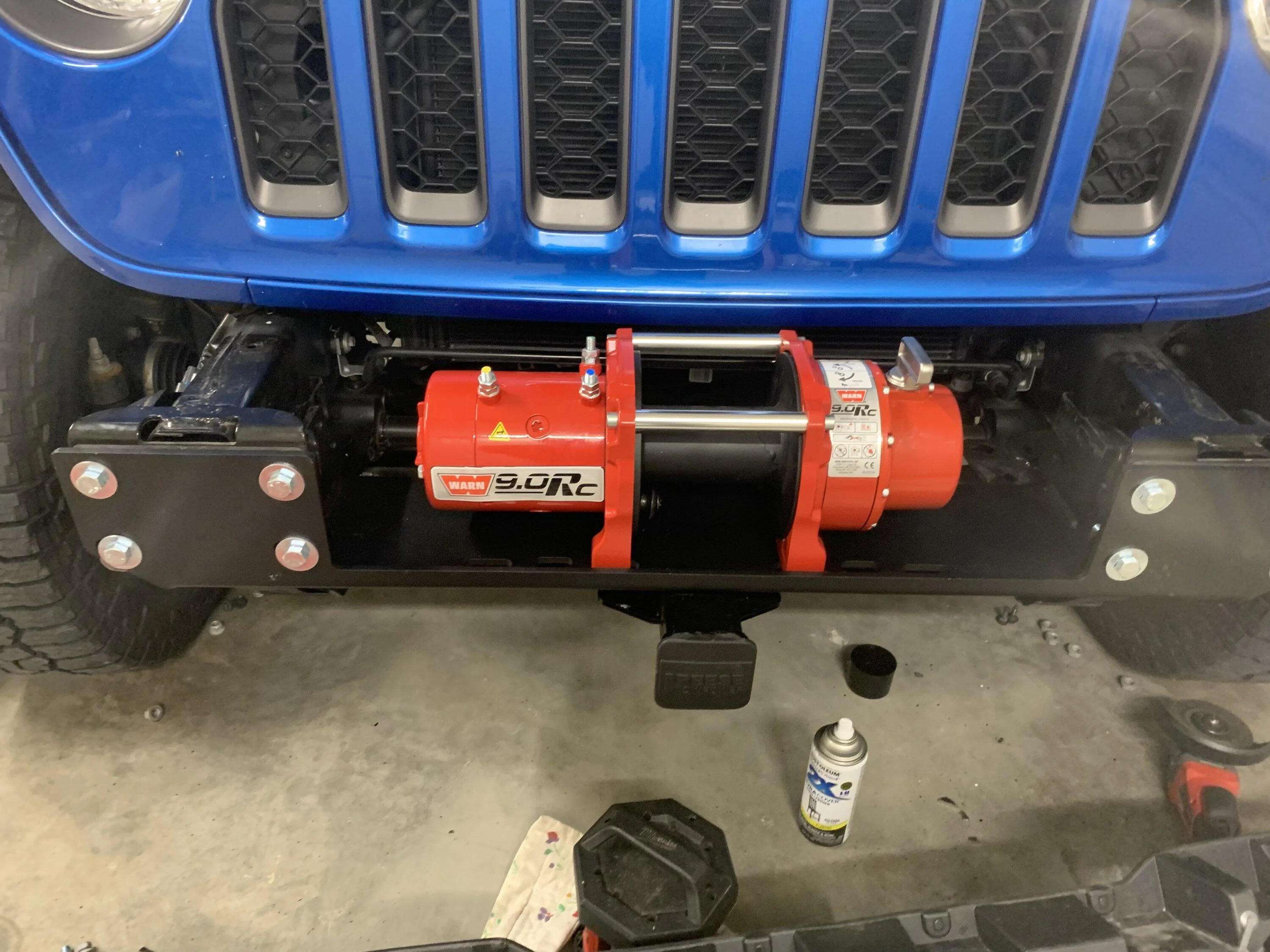 Jeep Gladiator Install 9000 lb. Warn winch on Mojave  plastic bumper, record time and zero sag! 5965232E-C876-45BC-81AD-FF598E6A5C25