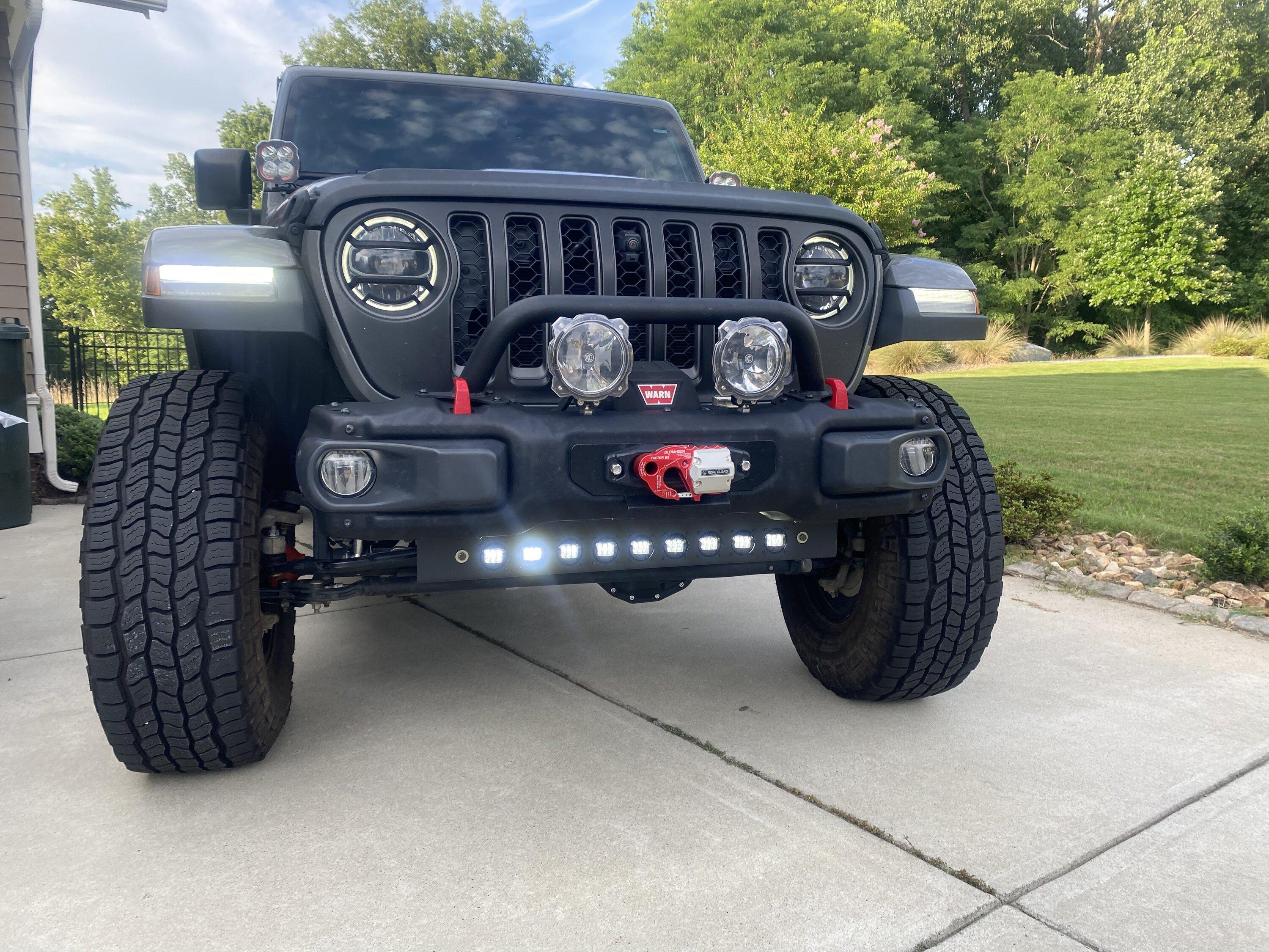 Jeep Gladiator Samson 77F1BA52-D04D-4DC6-8A08-89D747FB5C6B