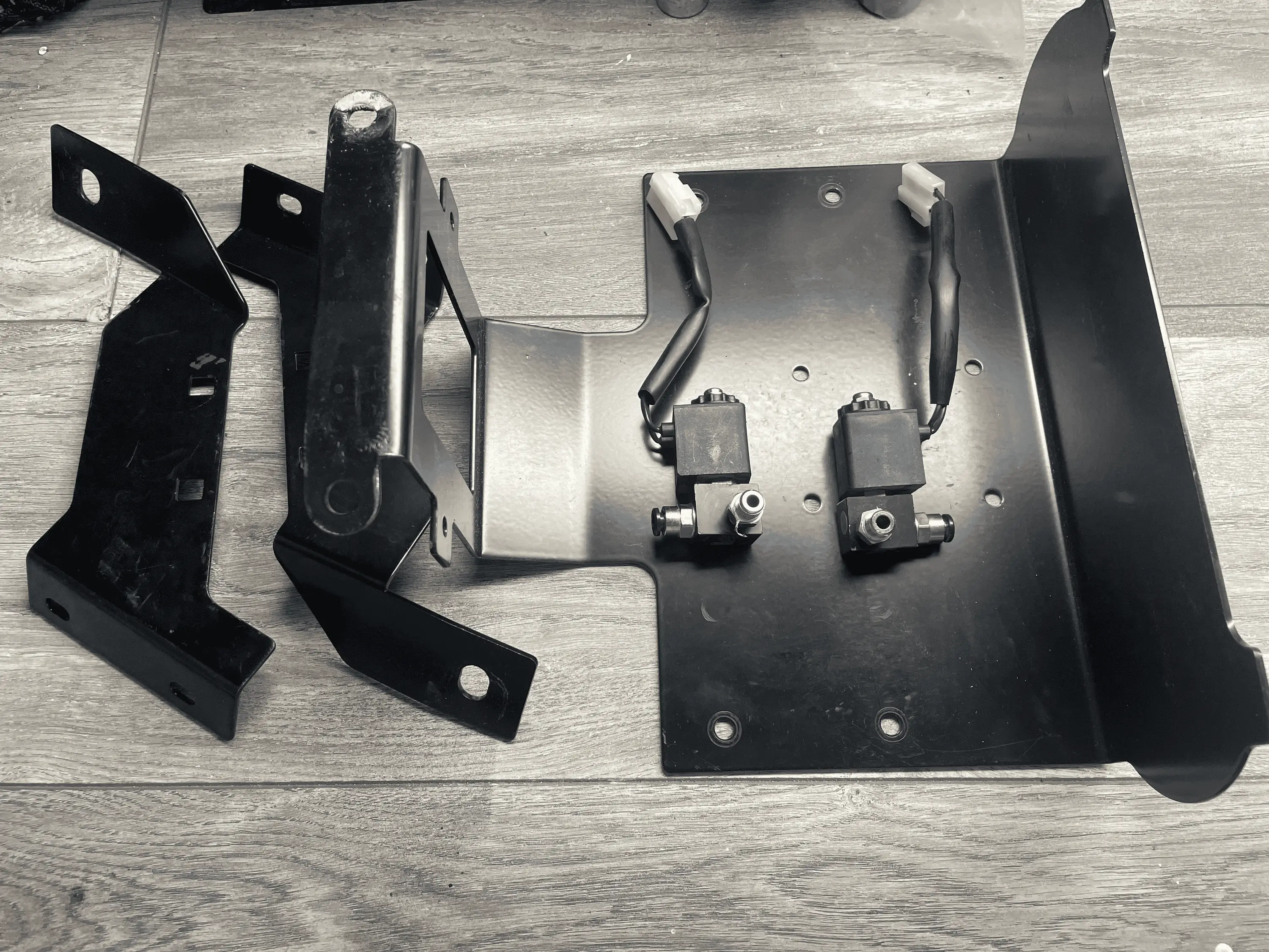 Jeep Gladiator ARB twin compressor bracket under the seat and air lockers ARB 180103 sp nipple solenoid for jeep gladiator  $225 tempImageEAL9qs