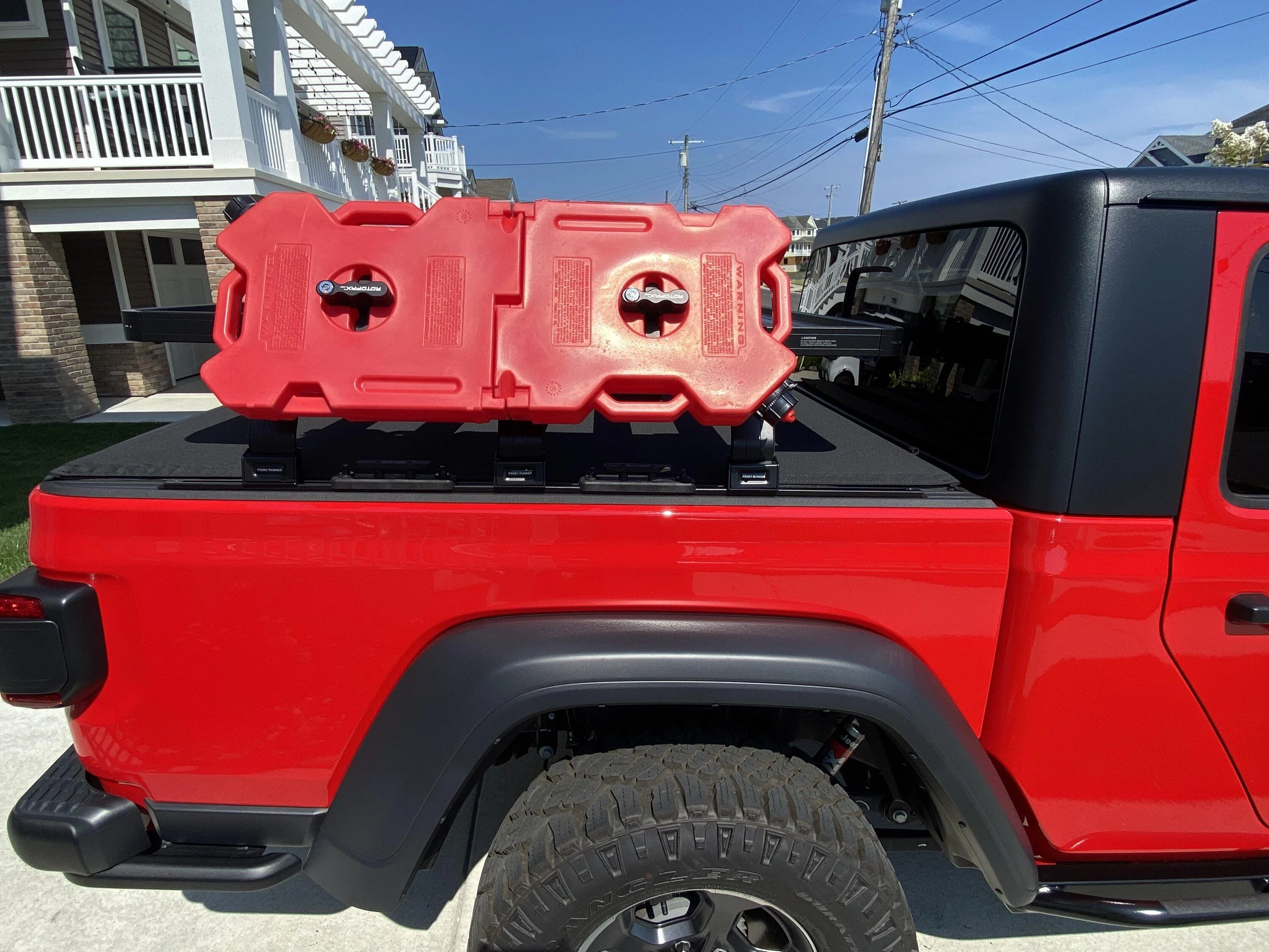 Jeep Gladiator Custom Gladiator Bed Rack Kit with rolling hard Cover. IMG_3425