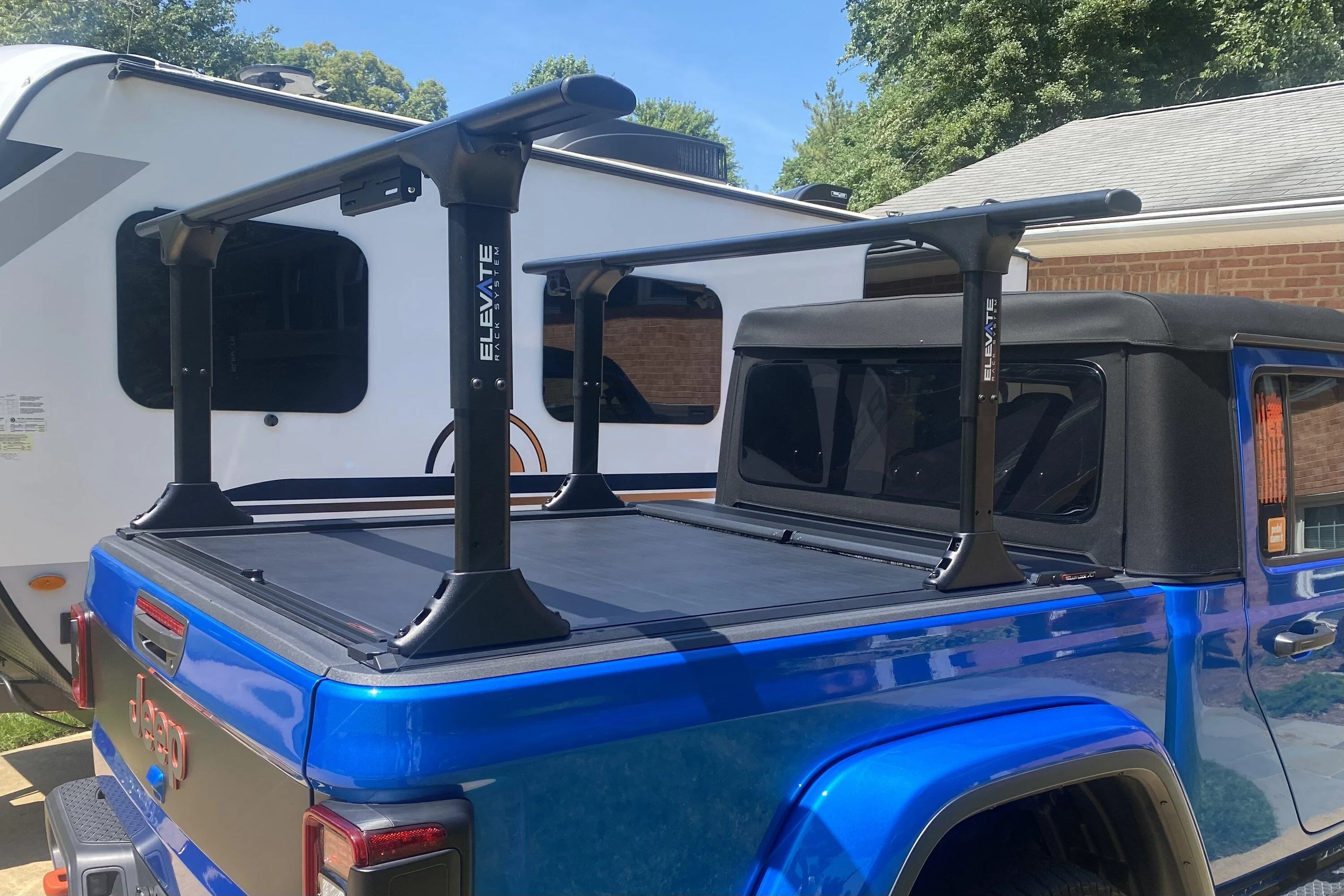 Jeep Gladiator My new rack tonneau combo 3BCA98D1-DEE9-4313-B60D-23C049E46EA2