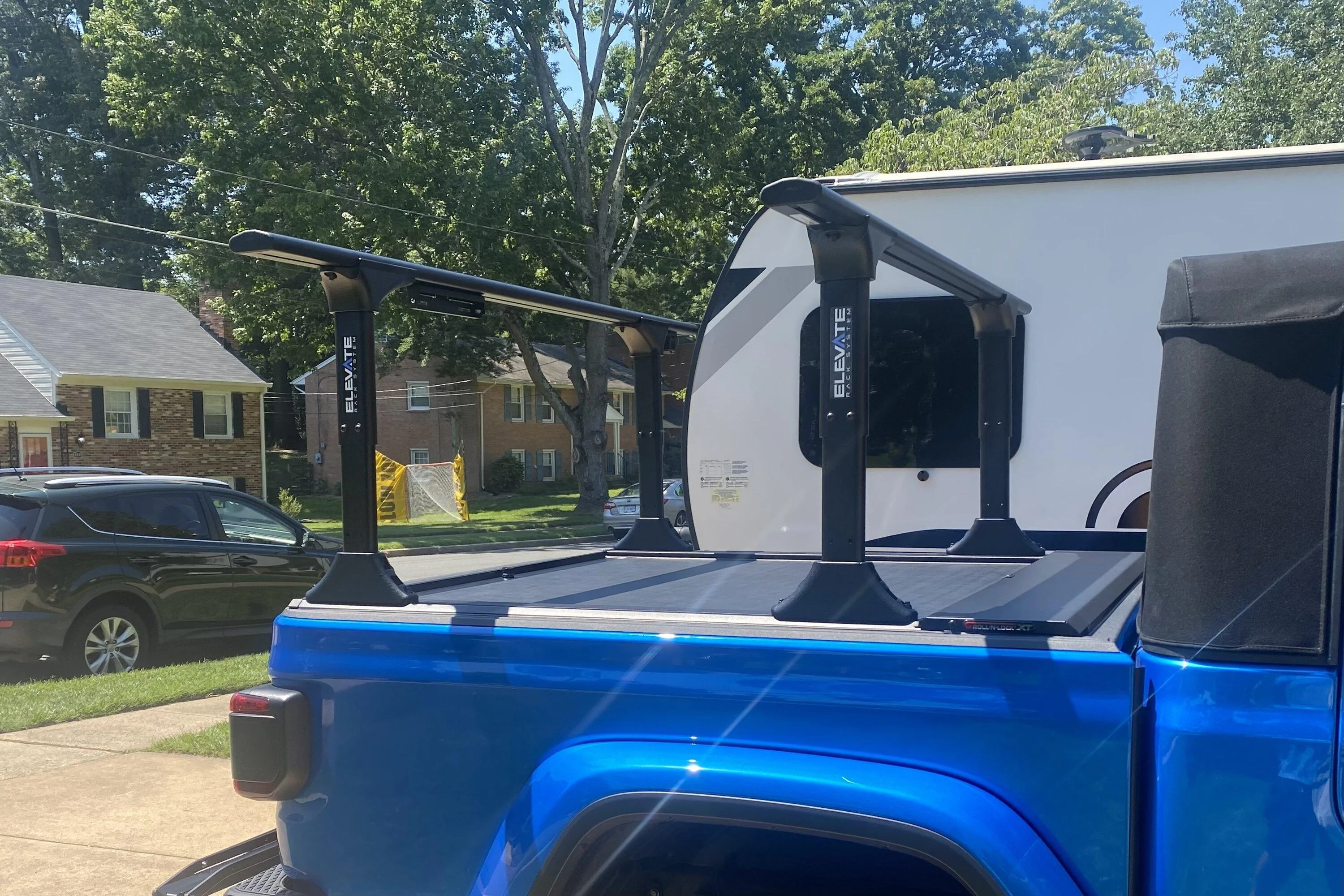 Jeep Gladiator My new rack tonneau combo 3751EA5D-B9E1-43B9-A651-676EF253108A