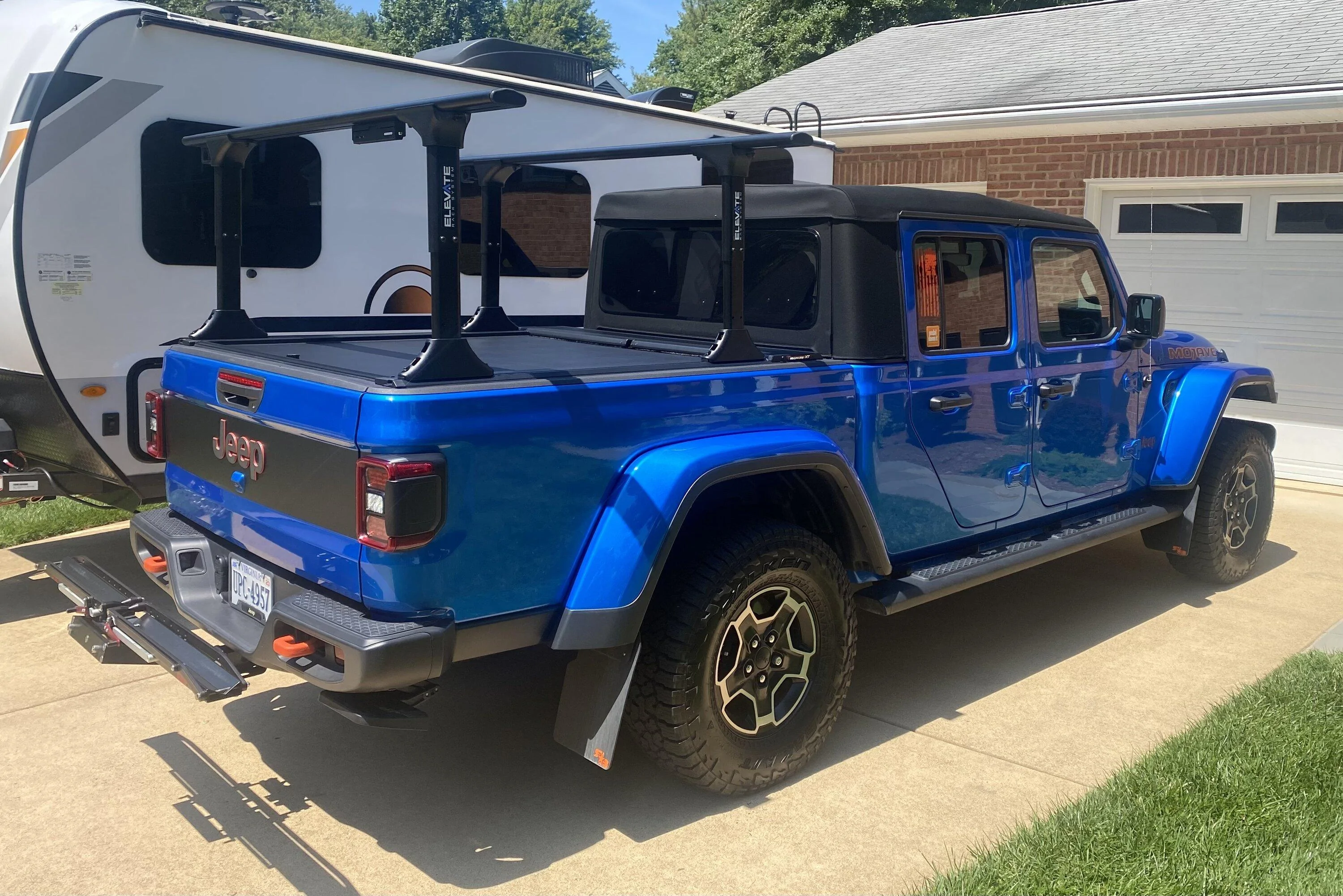 Jeep Gladiator My new rack tonneau combo DACBCBA4-60F8-4A6E-B53F-53C31DC85FA7