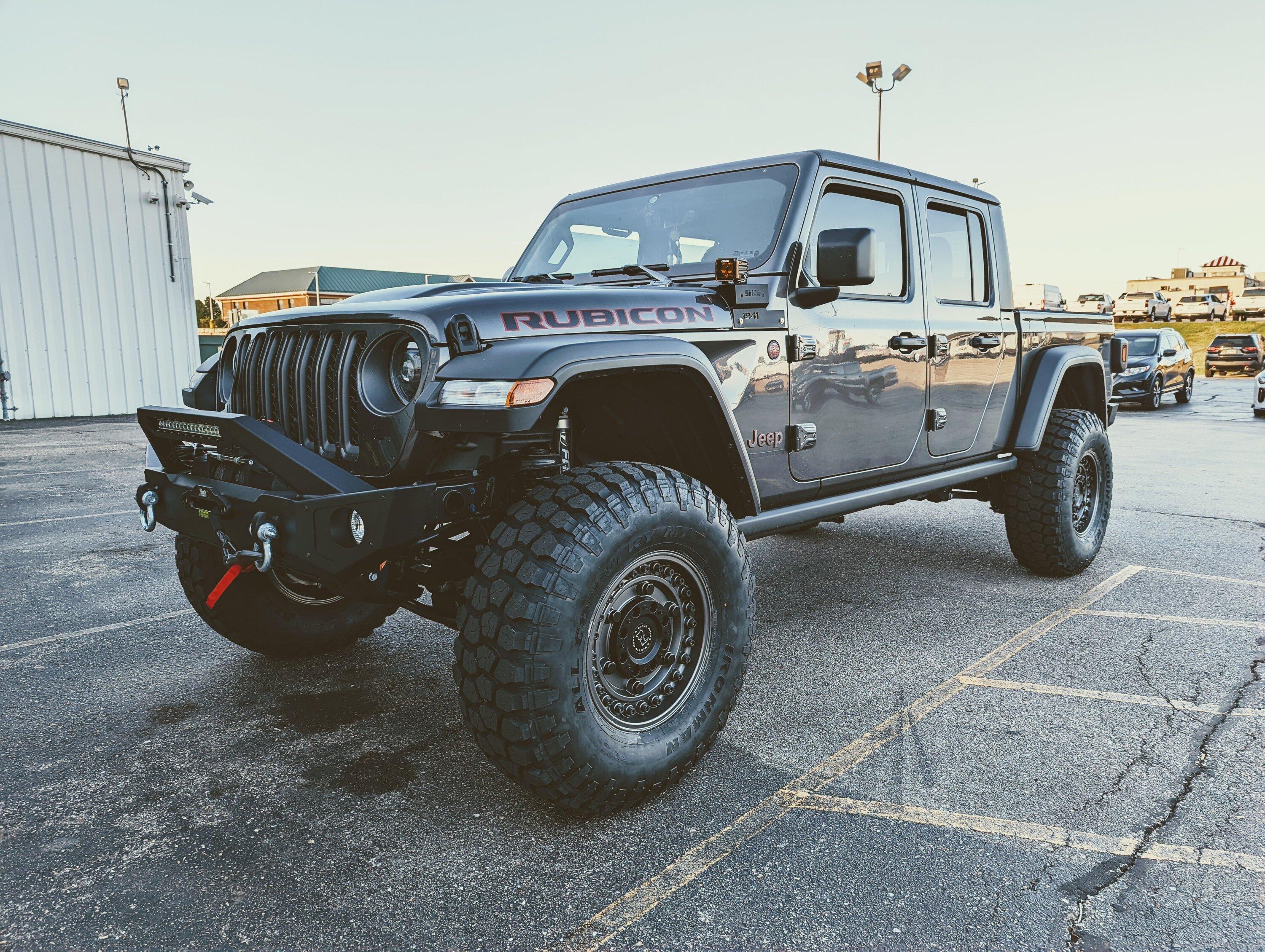 Jeep Gladiator Spacer options. Lean after lift. PXL_20220715_003918394~2