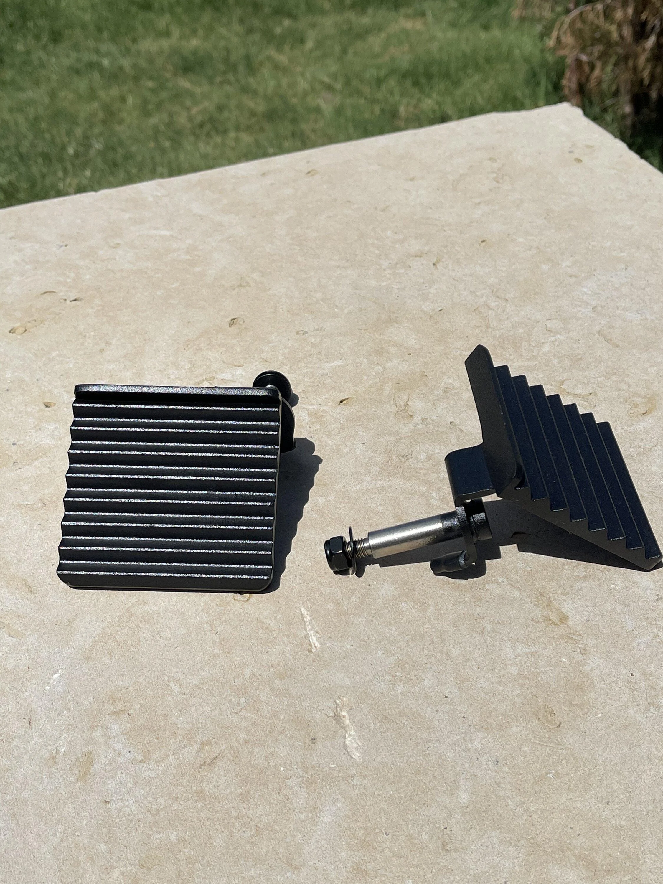 Jeep Gladiator Fishbone Off Road Foot Rests D51E4CBD-6C45-412E-AF7A-DA6FC41FD2DA