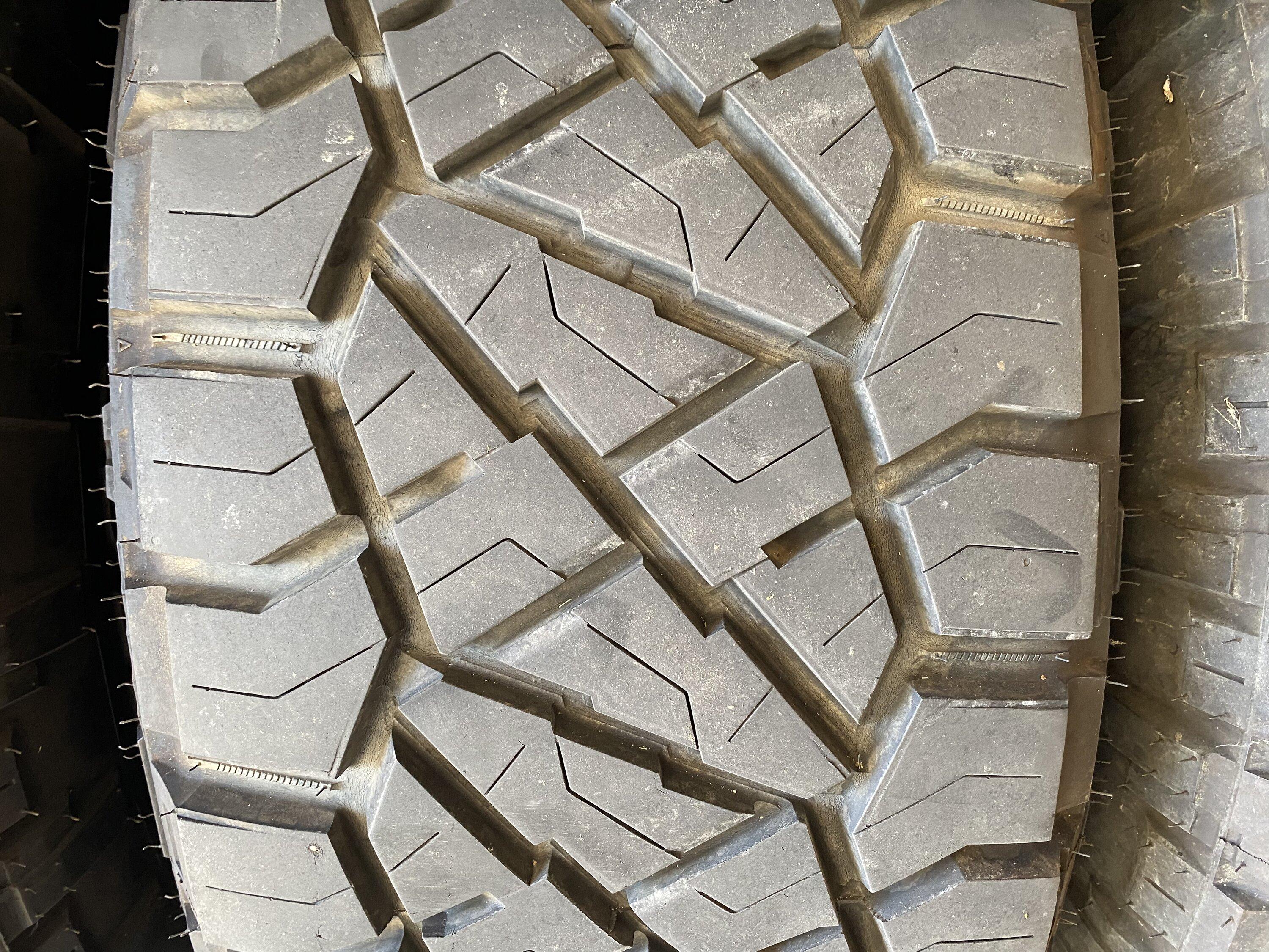Jeep Gladiator Price Drop. 37x13.50R20 Nitto Ridge Grapplers on V-Rock Strike wheels D5592ACE-D2A6-4EE8-9609-0F41865ED215