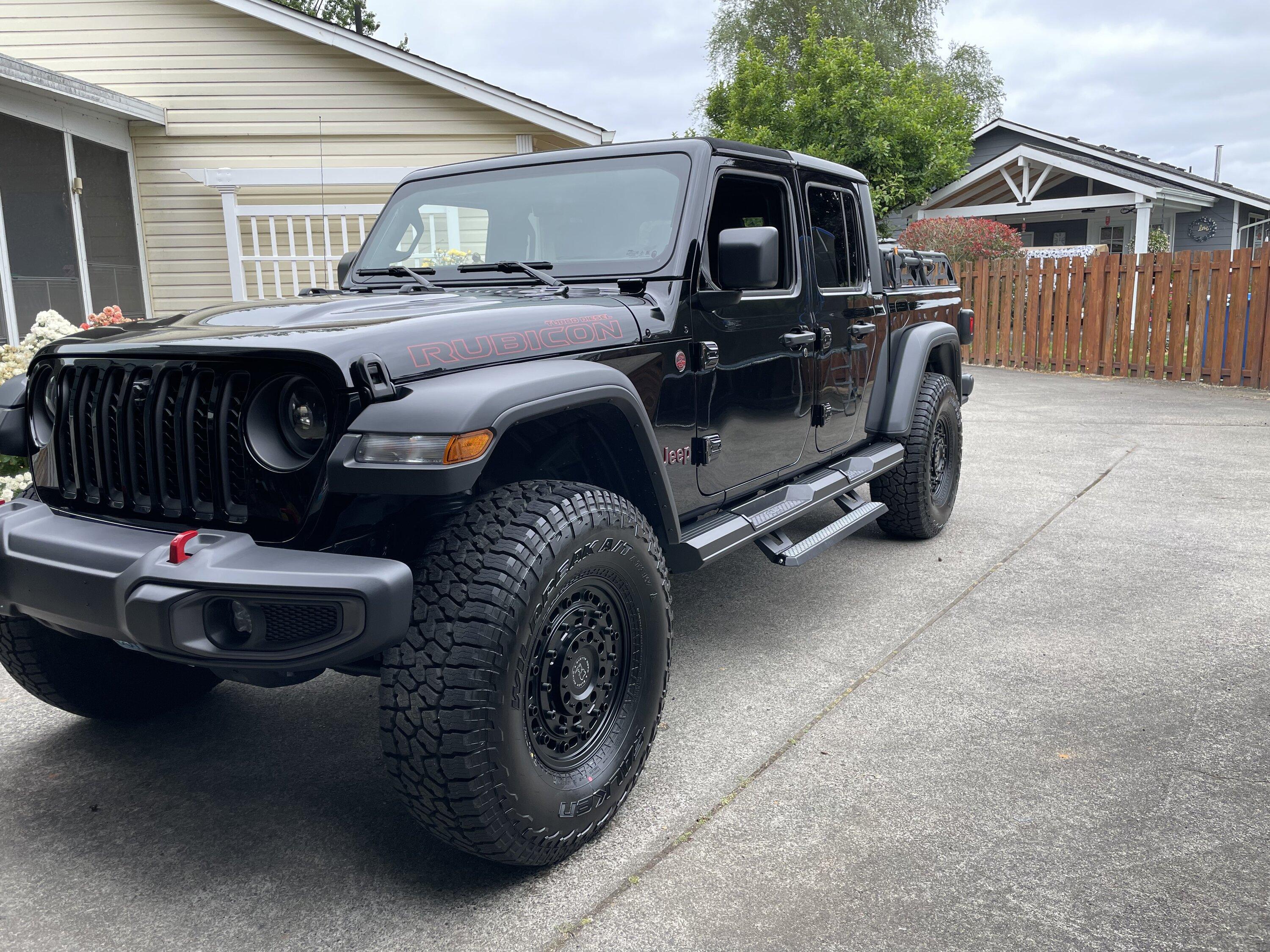 Jeep Gladiator Lets see all those Gladiators with lifts and bigger tires! 8D0095BB-A7FA-4690-8767-AB1730A8E60A