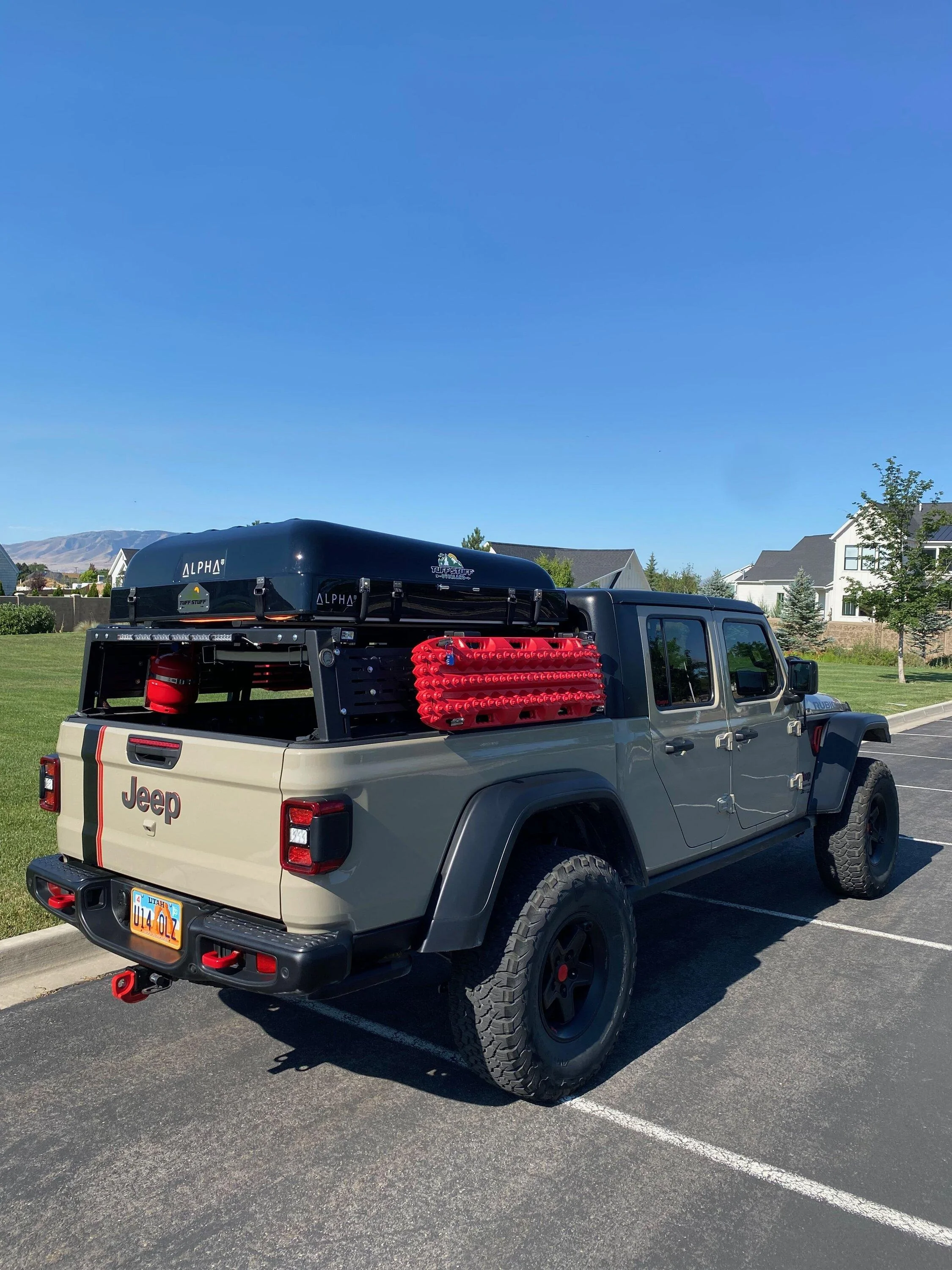 Jeep Gladiator 2020 Jeep Gladiator Rubicon, Gobi w/37s Loaded IMG_0283