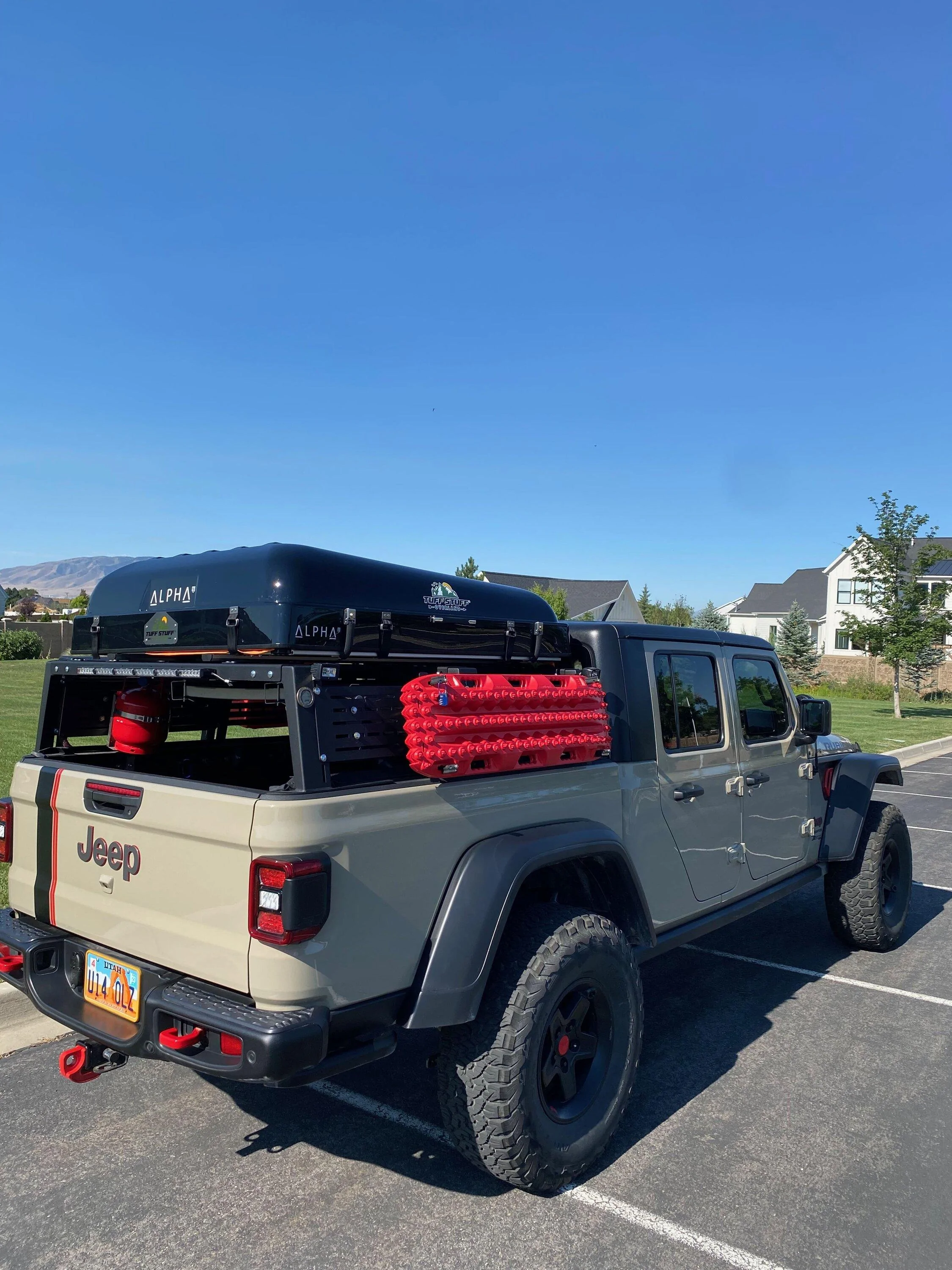 Jeep Gladiator 2020 Jeep Gladiator Rubicon, Gobi w/37s Loaded IMG_0282