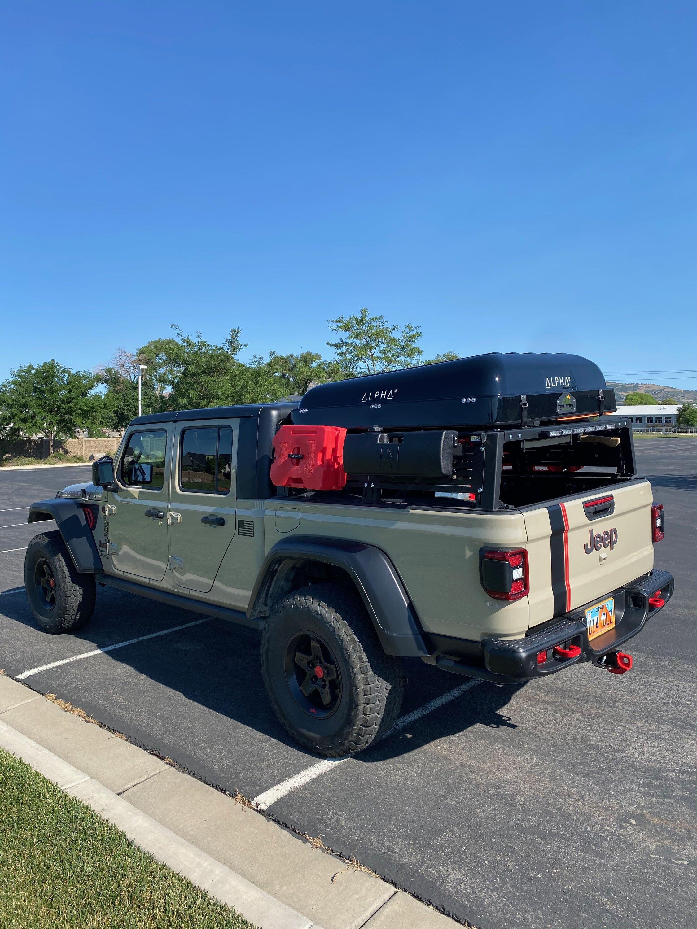 Jeep Gladiator 2020 Jeep Gladiator Rubicon, Gobi w/37s Loaded IMG_0279
