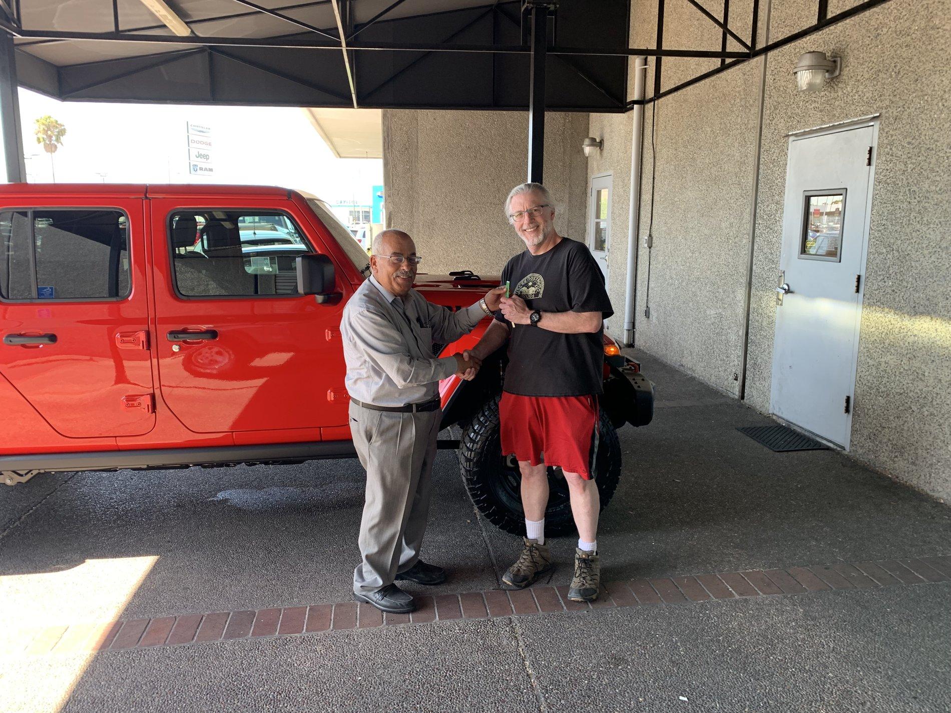 Jeep Gladiator Took Delivery of Your JT? Sign in Here! IMG_0492