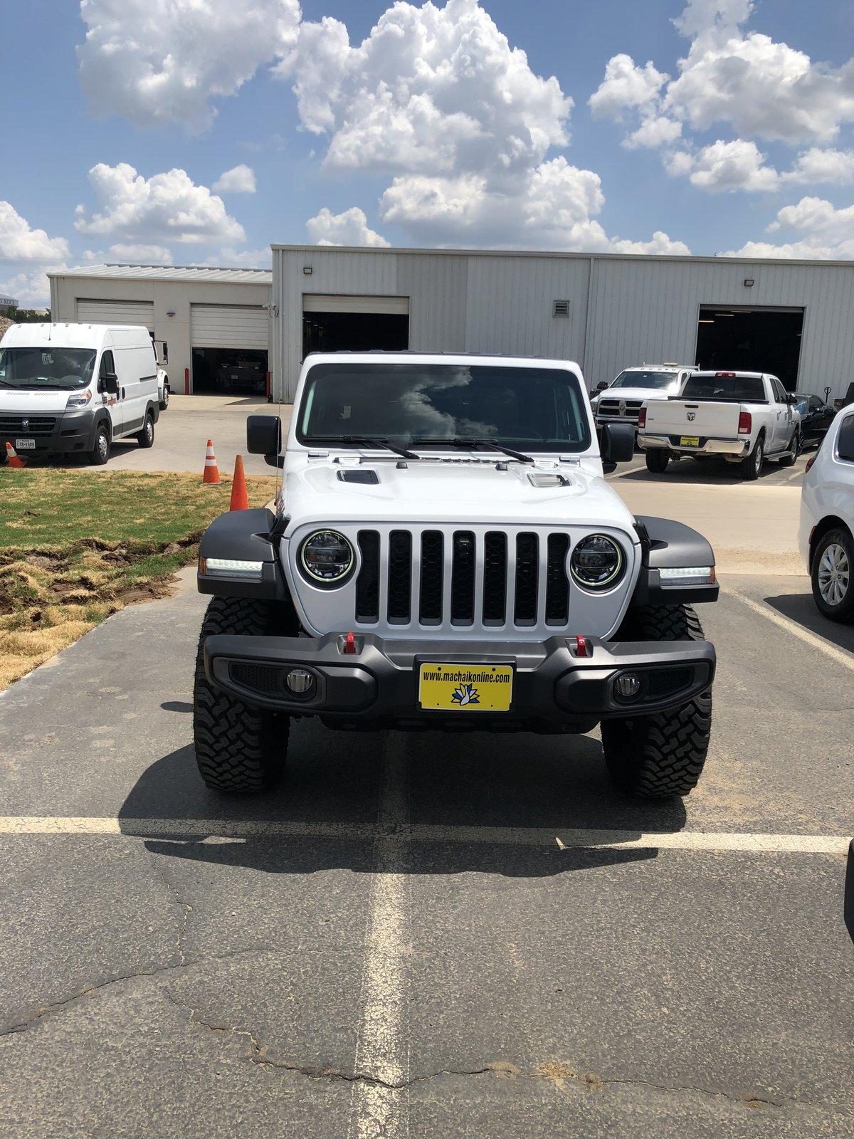 Jeep Gladiator BRIGHT WHITE Gladiator JT Club 250CCFBB-1CC2-4410-BDA0-B8814FE5EC36