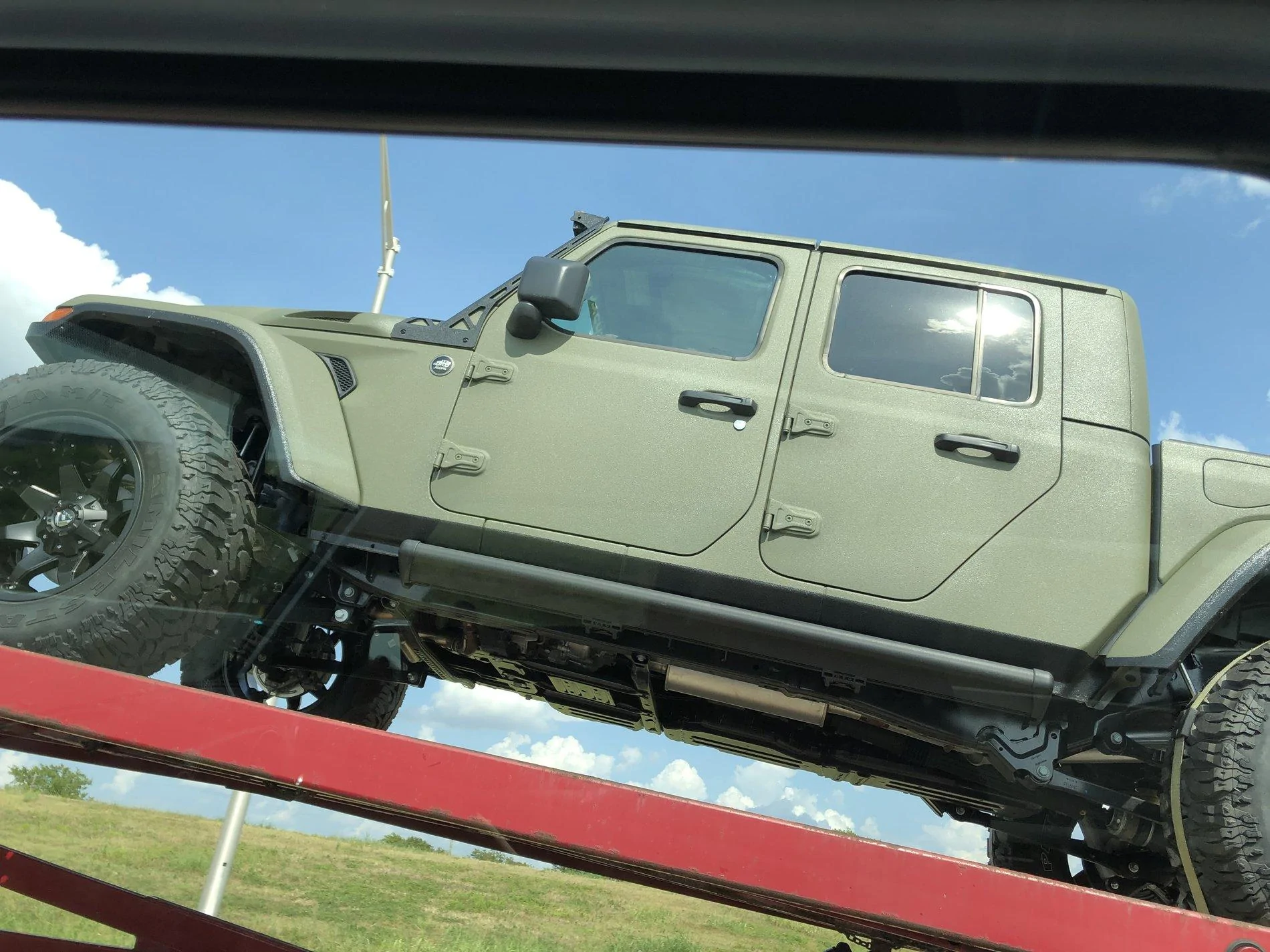 Jeep Gladiator Custom Green JT EAE1F27A-A132-4926-B175-262A8EE763AC