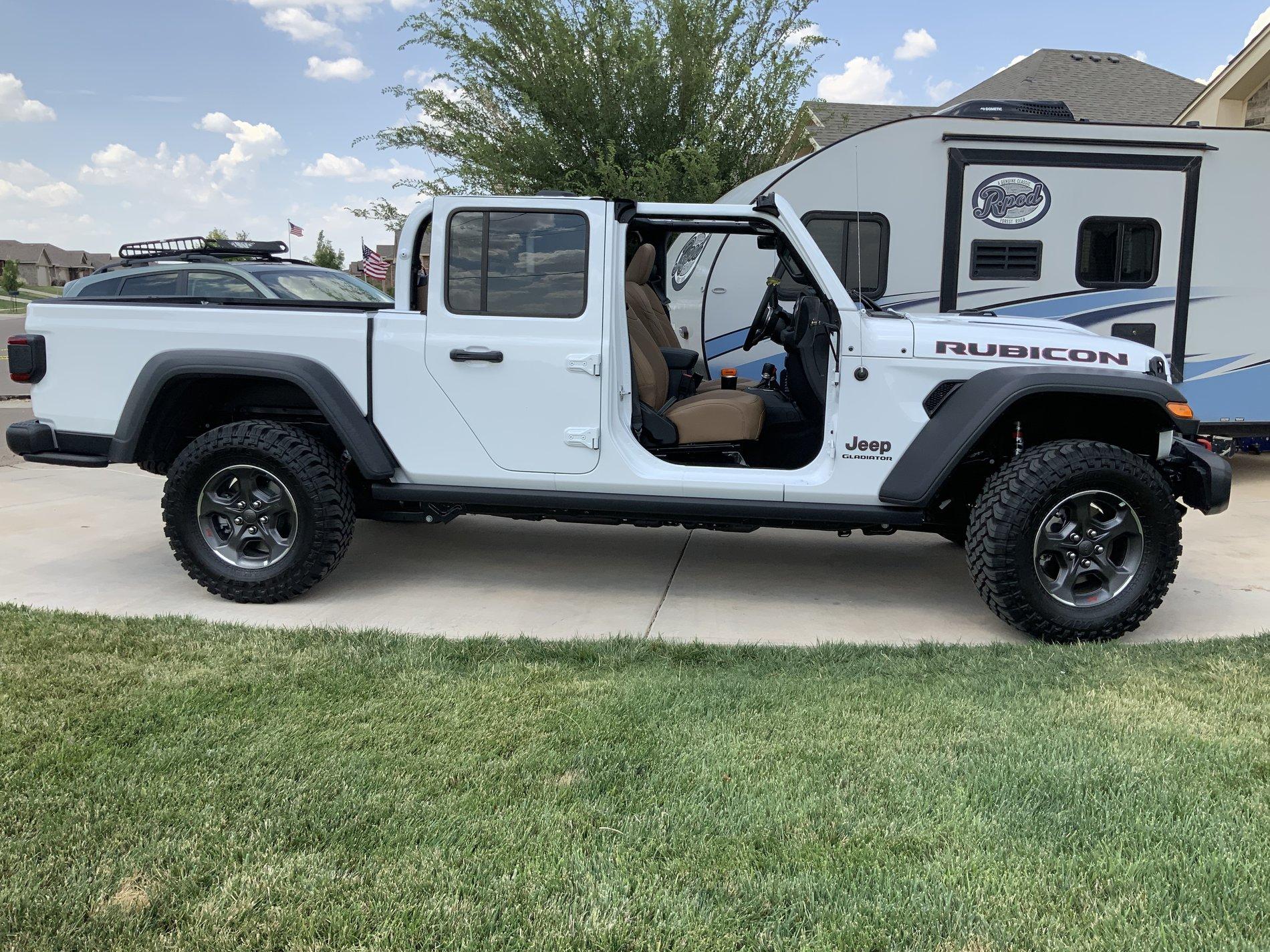 Jeep Gladiator Took Delivery of Your JT? Sign in Here! A2612161-174C-48AF-A52E-12D4609102CD