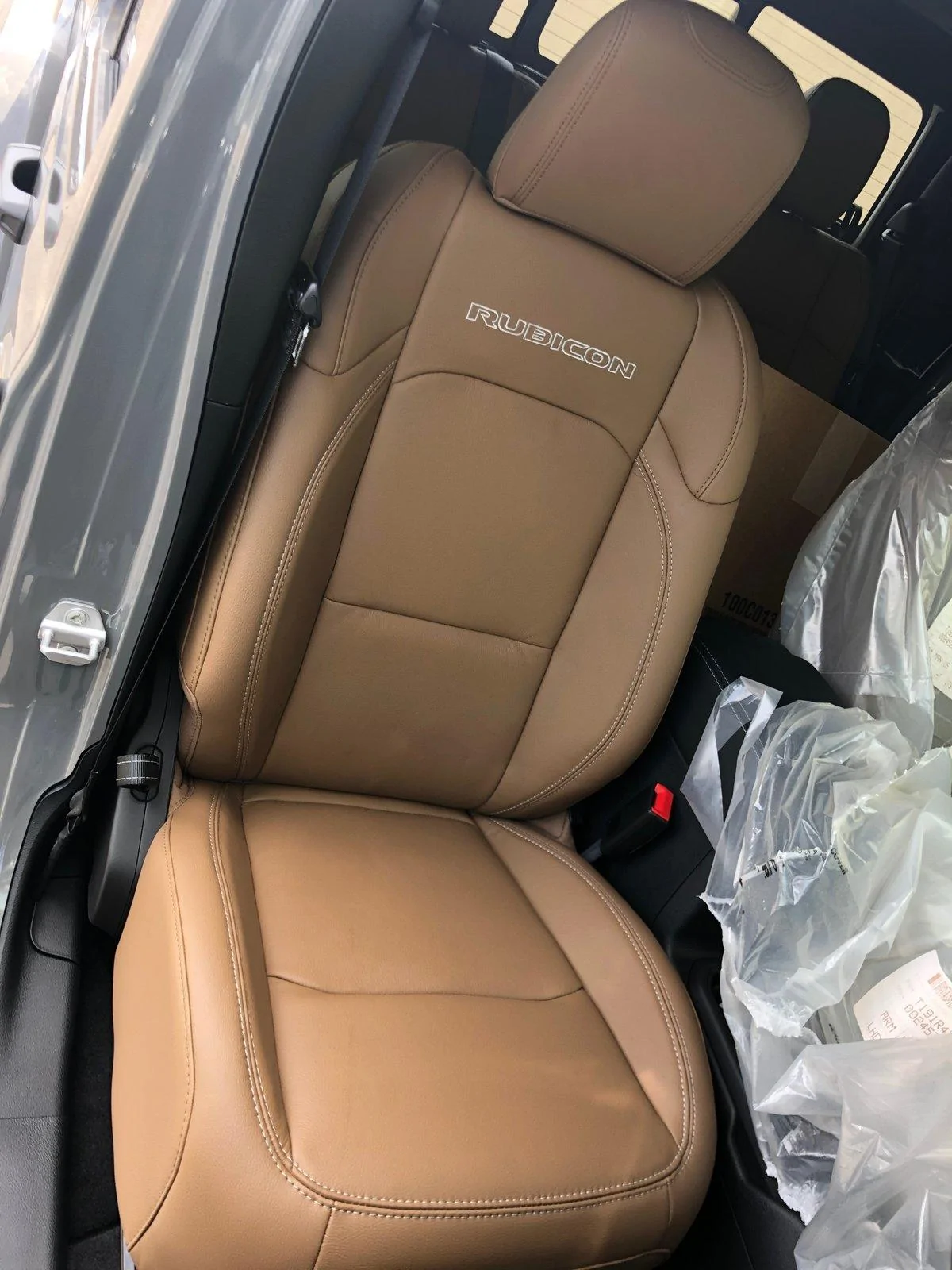 Jeep Gladiator Sting grey owners (future) check in 287F0B2B-994E-4273-8EEE-B13091ED42A4
