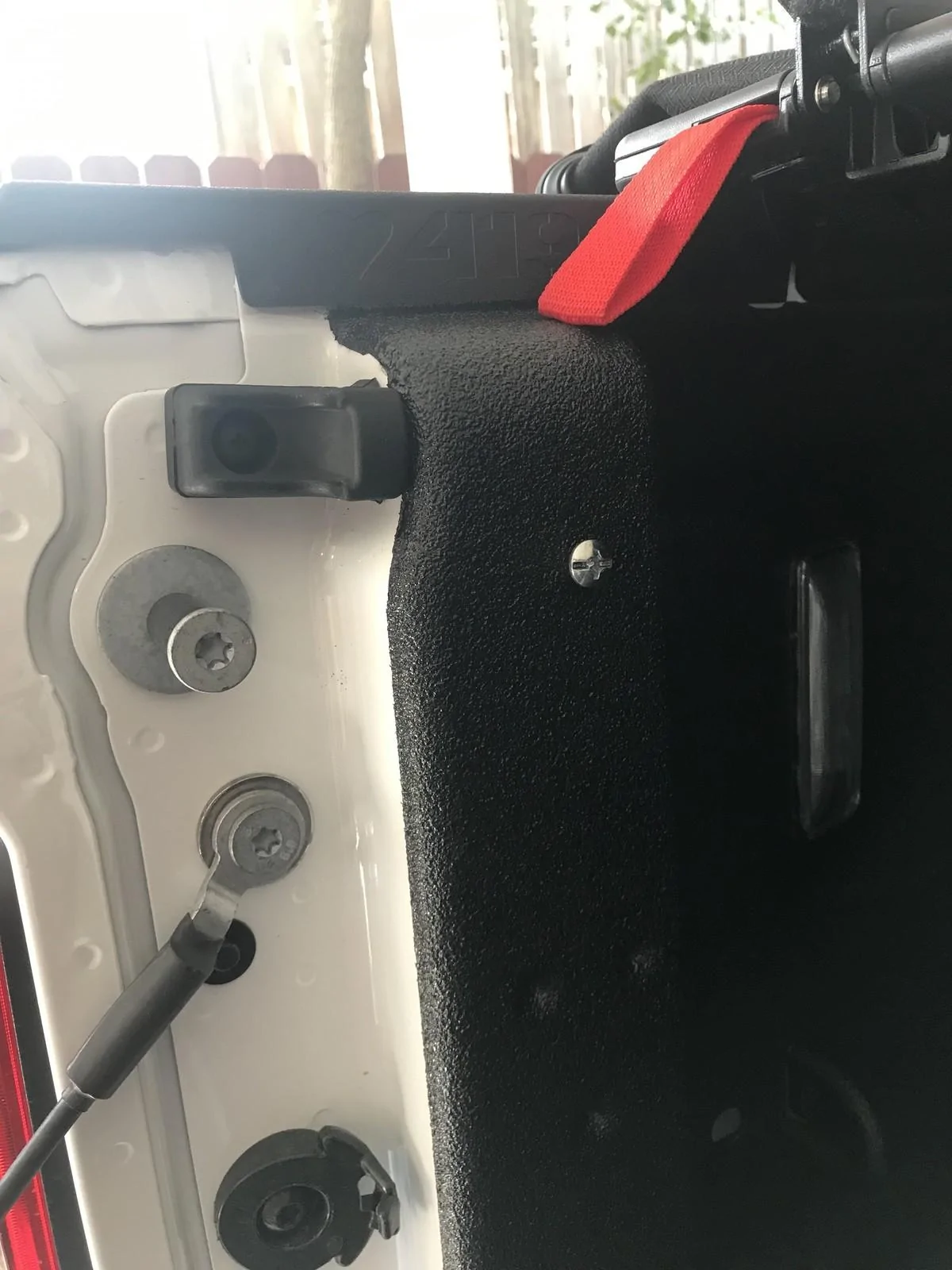 Jeep Gladiator Modification to Allow the Soft Roll–Up Tonneau Cover to Actually Lock htb-Hp-GUg-RGa6oslni-Manj-Q