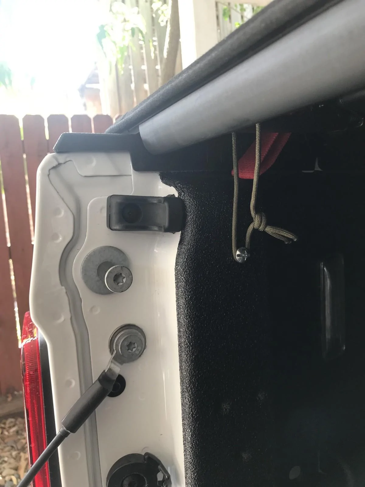 Jeep Gladiator Modification to Allow the Soft Roll–Up Tonneau Cover to Actually Lock w3-Rtb-MXq-SAq1h-WVh7dx-CSg